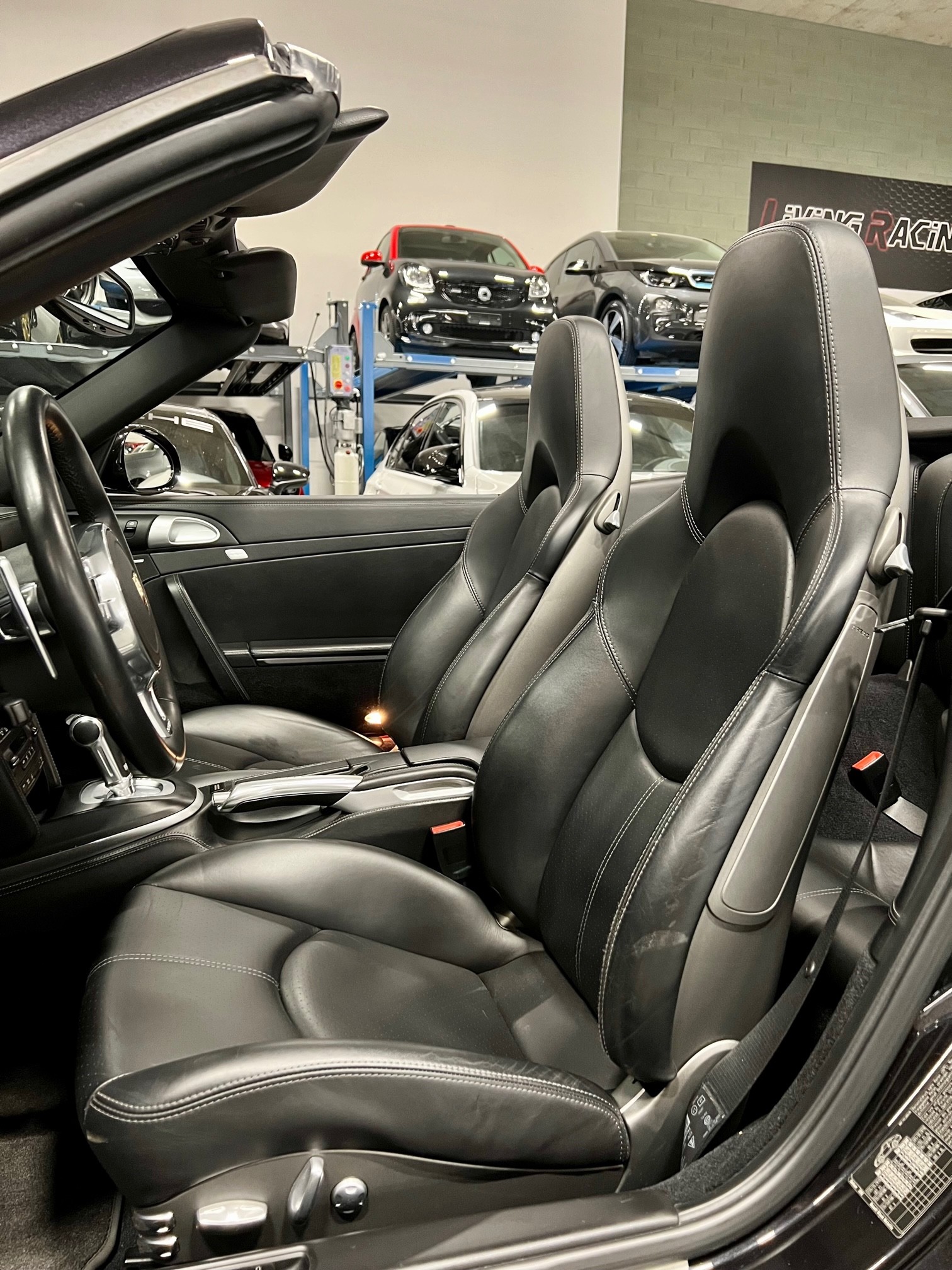 PORSCHE 911 Cabrio Turbo S PDK-image-7
