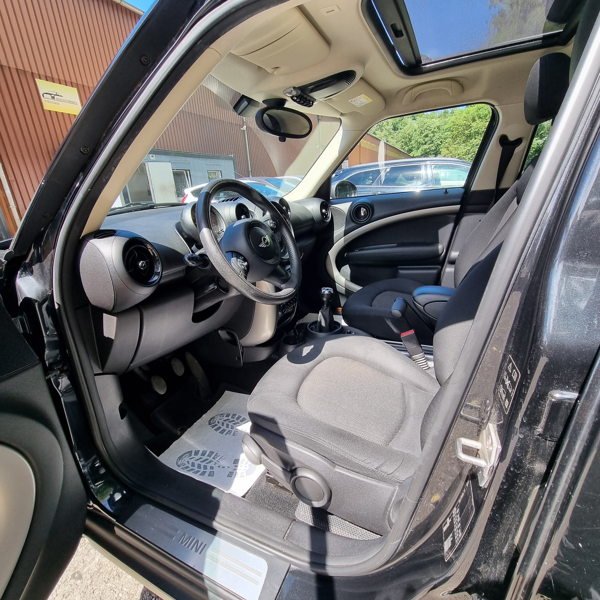 MINI Mini Countryman Cooper ALL4 by Burton-image-7