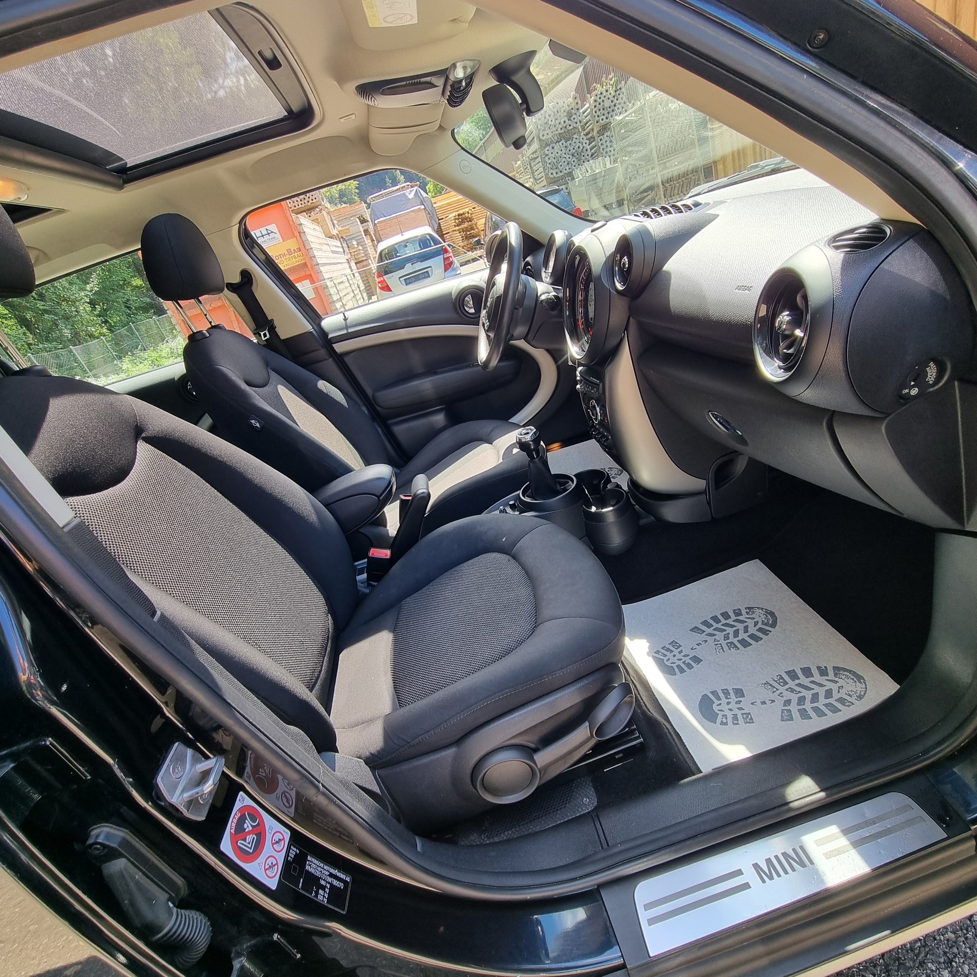 MINI Mini Countryman Cooper ALL4 by Burton-image-6