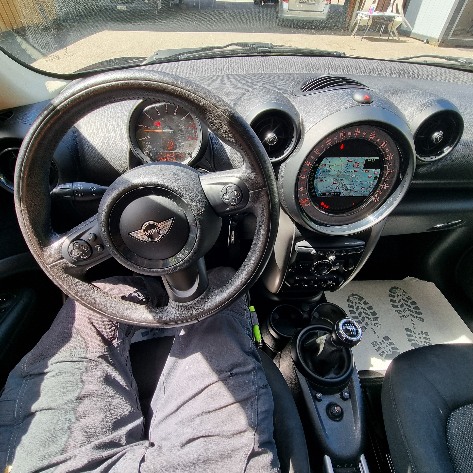MINI Mini Countryman Cooper ALL4 by Burton-image-8
