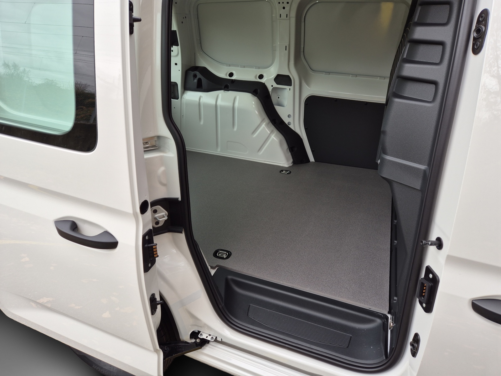 VW Caddy Cargo 2.0TDI Entry-image-11