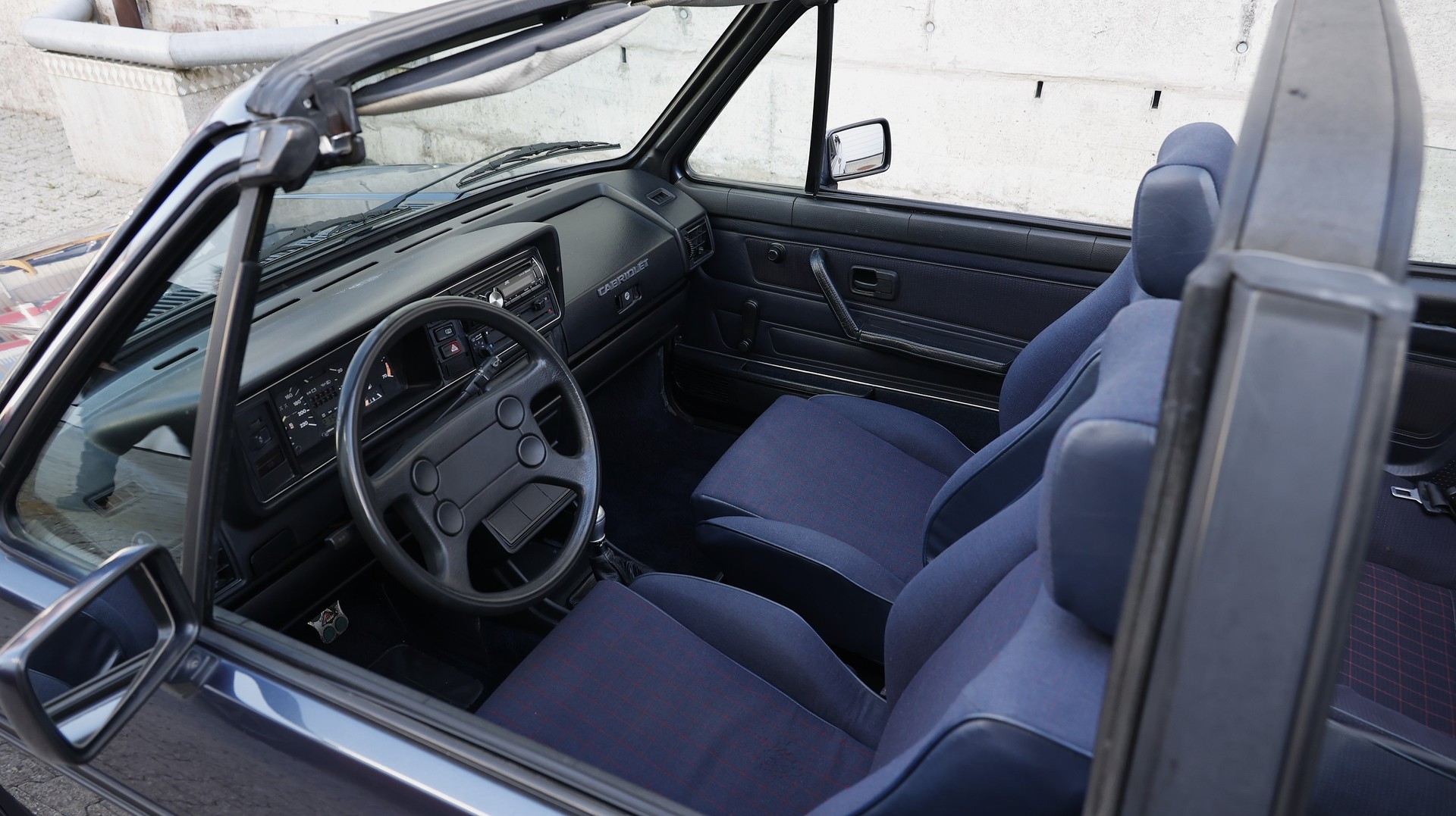 VW Golf Cabriolet 1800 (GL)-image-18