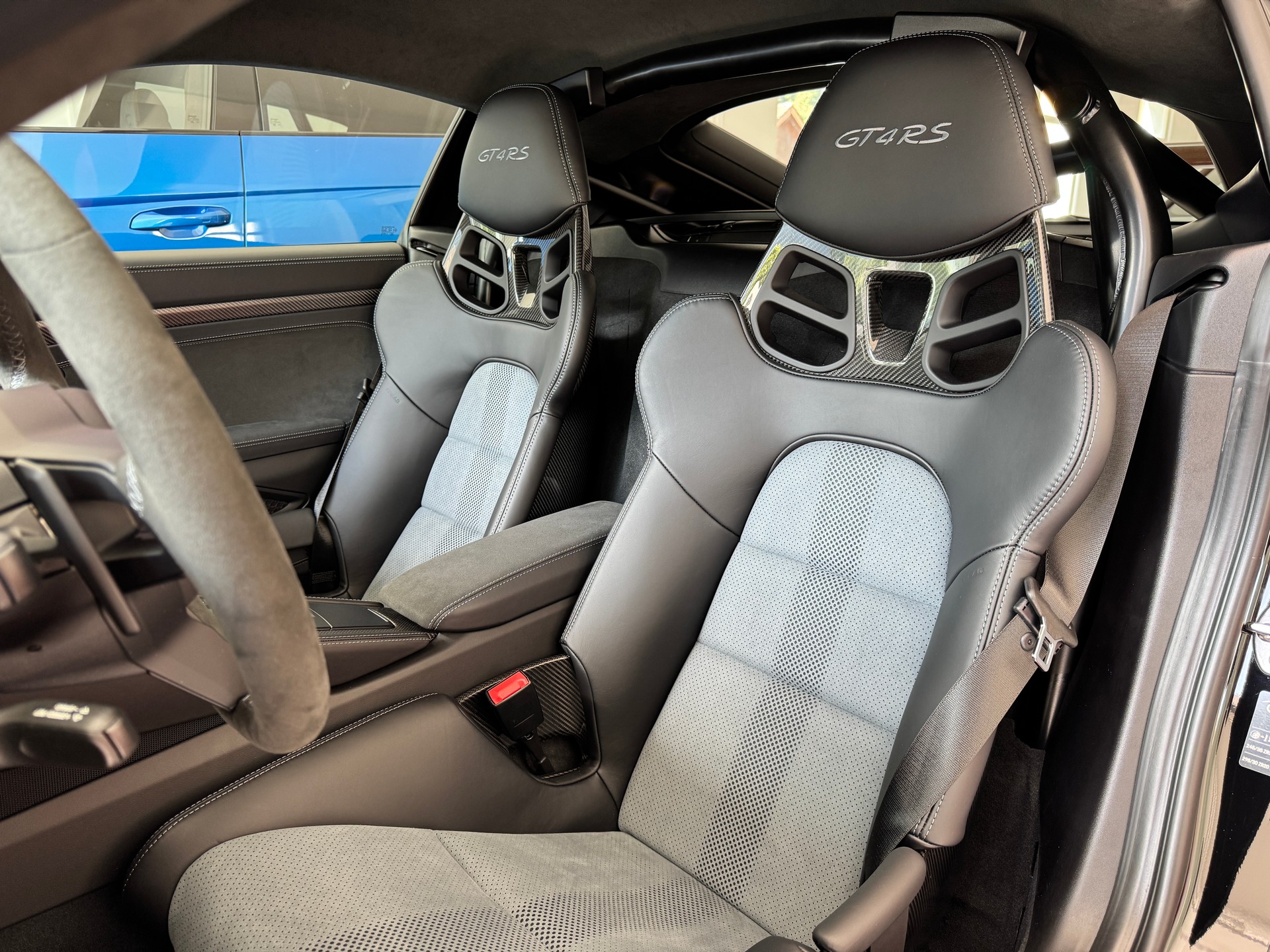 PORSCHE 718 Cayman GT4 RS PDK-image-10
