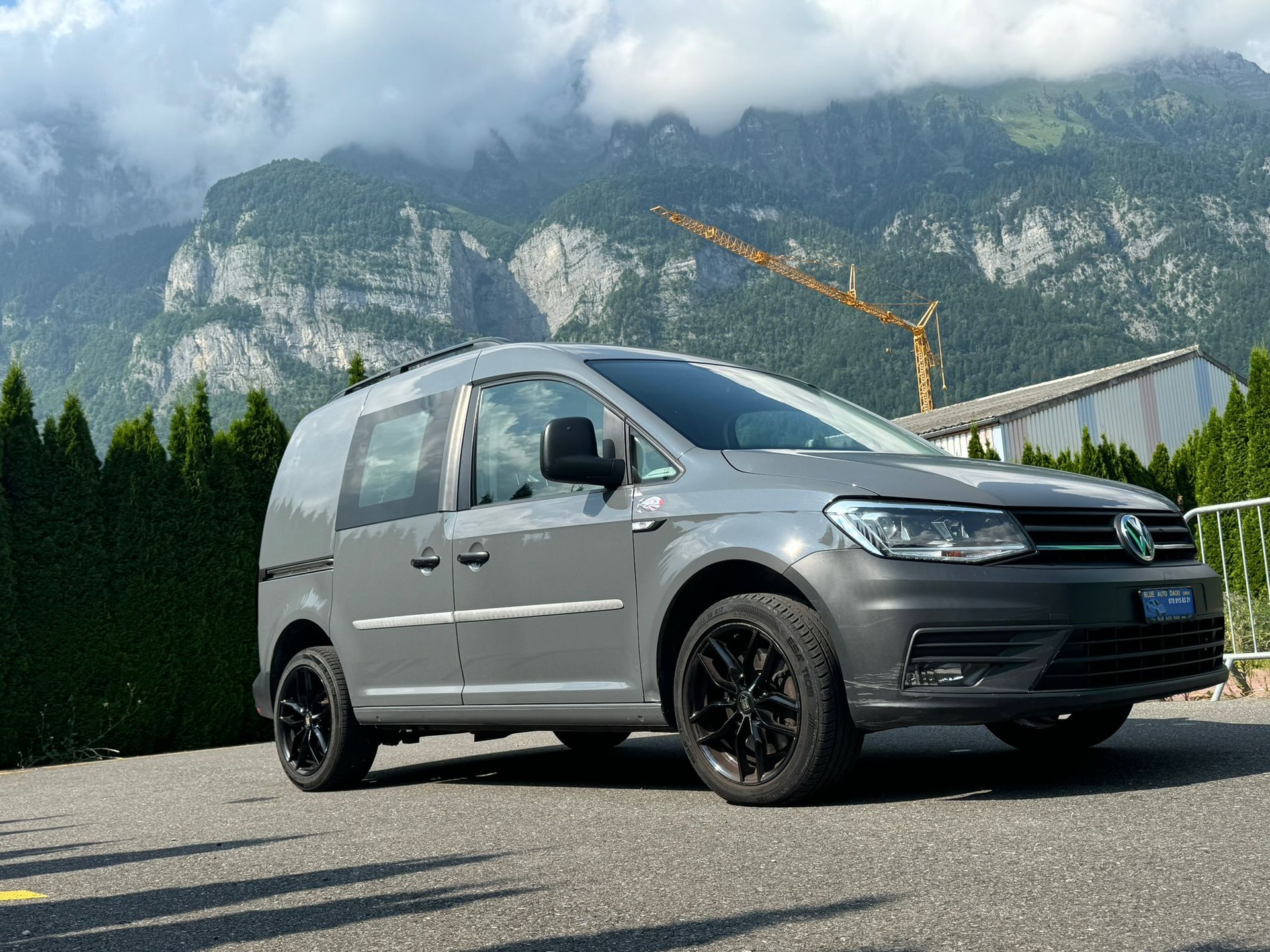 VW Caddy 2.0TDI BlueMotion Technology DSG-image-1