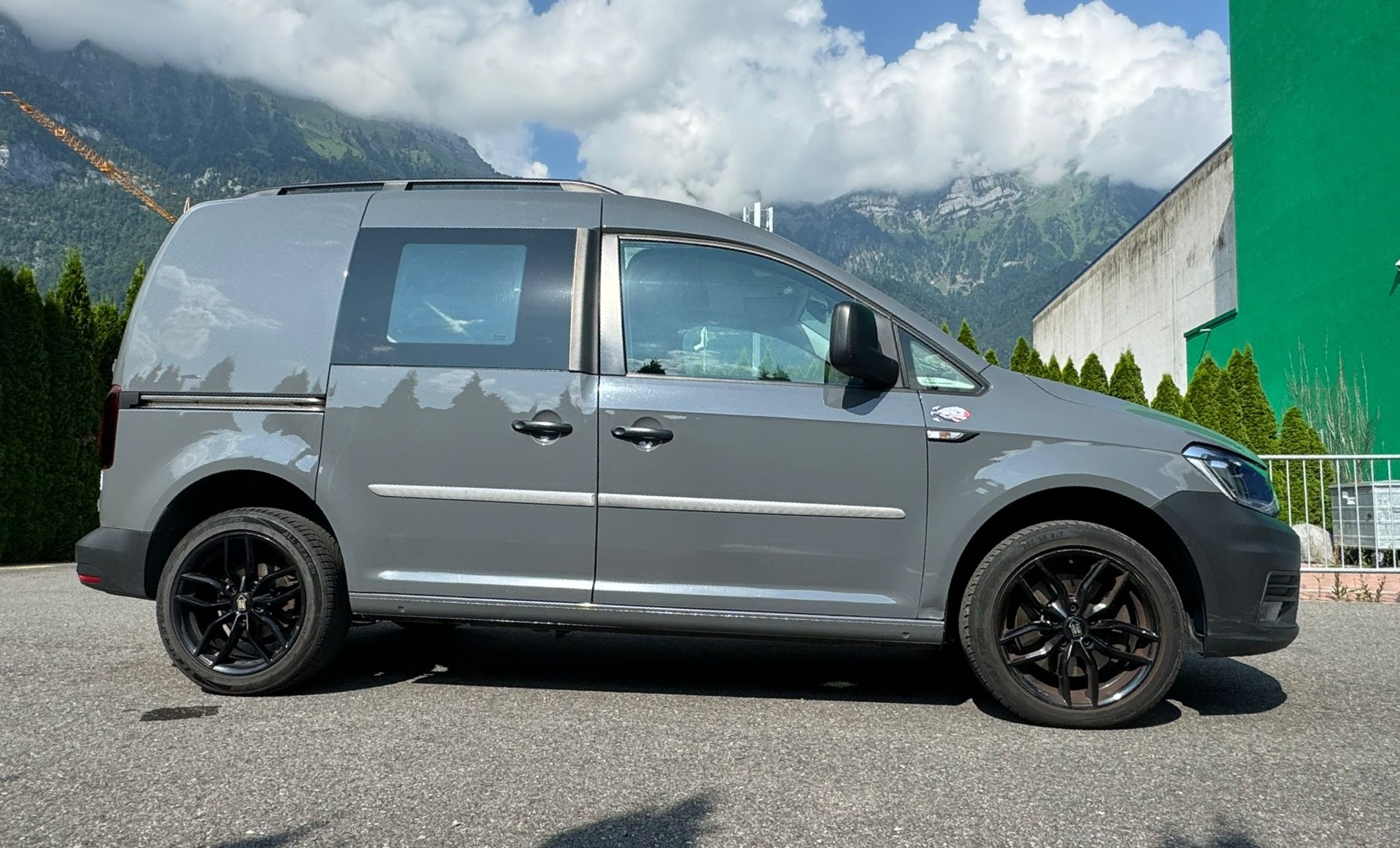VW Caddy 2.0TDI BlueMotion Technology DSG-image-3