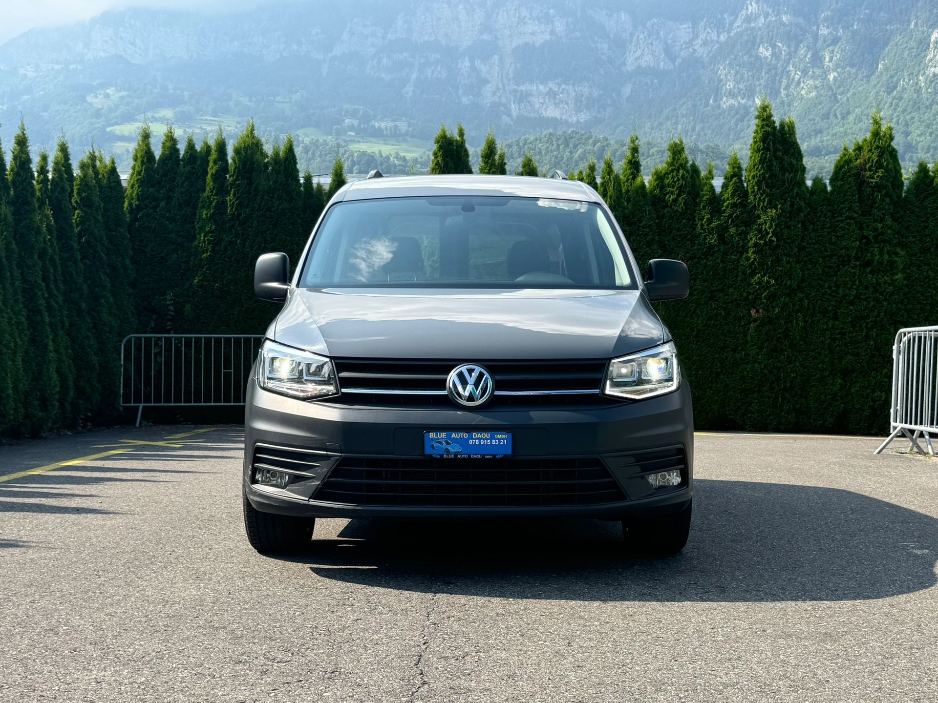 VW Caddy 2.0TDI BlueMotion Technology DSG-image-0