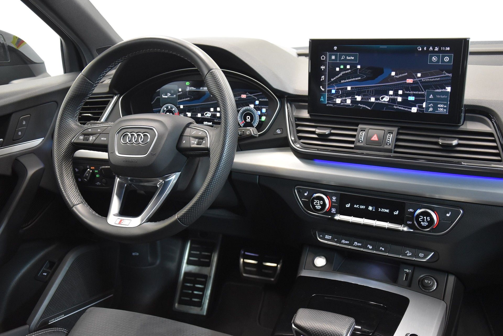AUDI Q5 Sportback 40 TDI Blackedition quattro S-tronic-image-4
