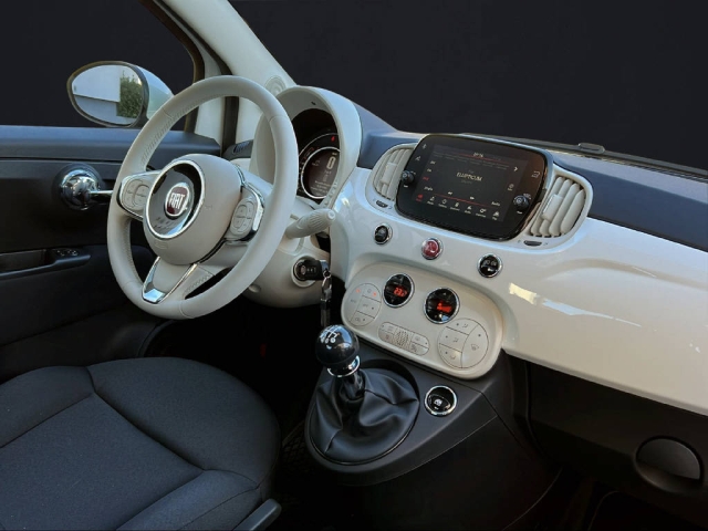 FIAT 500 1.0 Hybrid Lounge-image-11