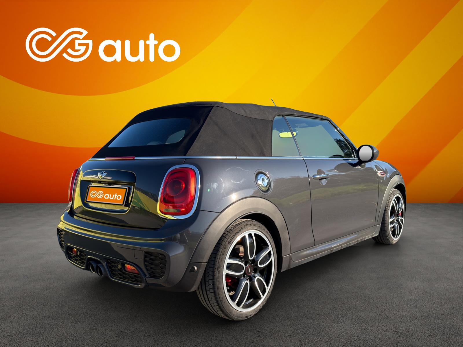 MINI Cooper John Cooper Works Cabriolet Steptronic-image-6