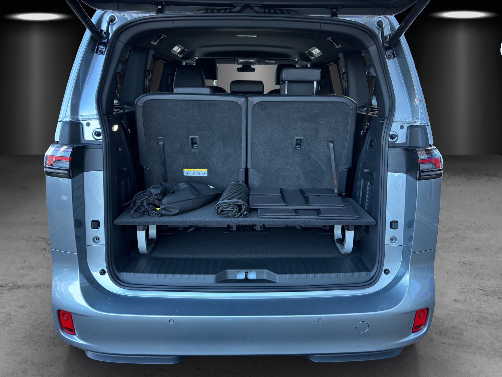 VW ID.Buzz LWB GTX 4 Motion-image-6