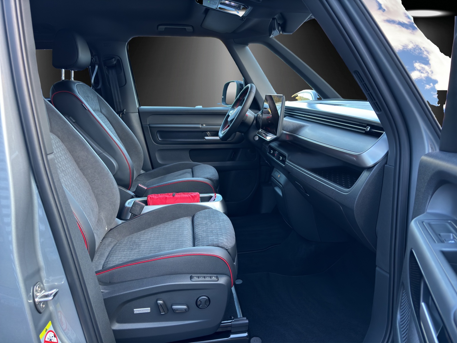VW ID.Buzz LWB GTX 4 Motion-image-8