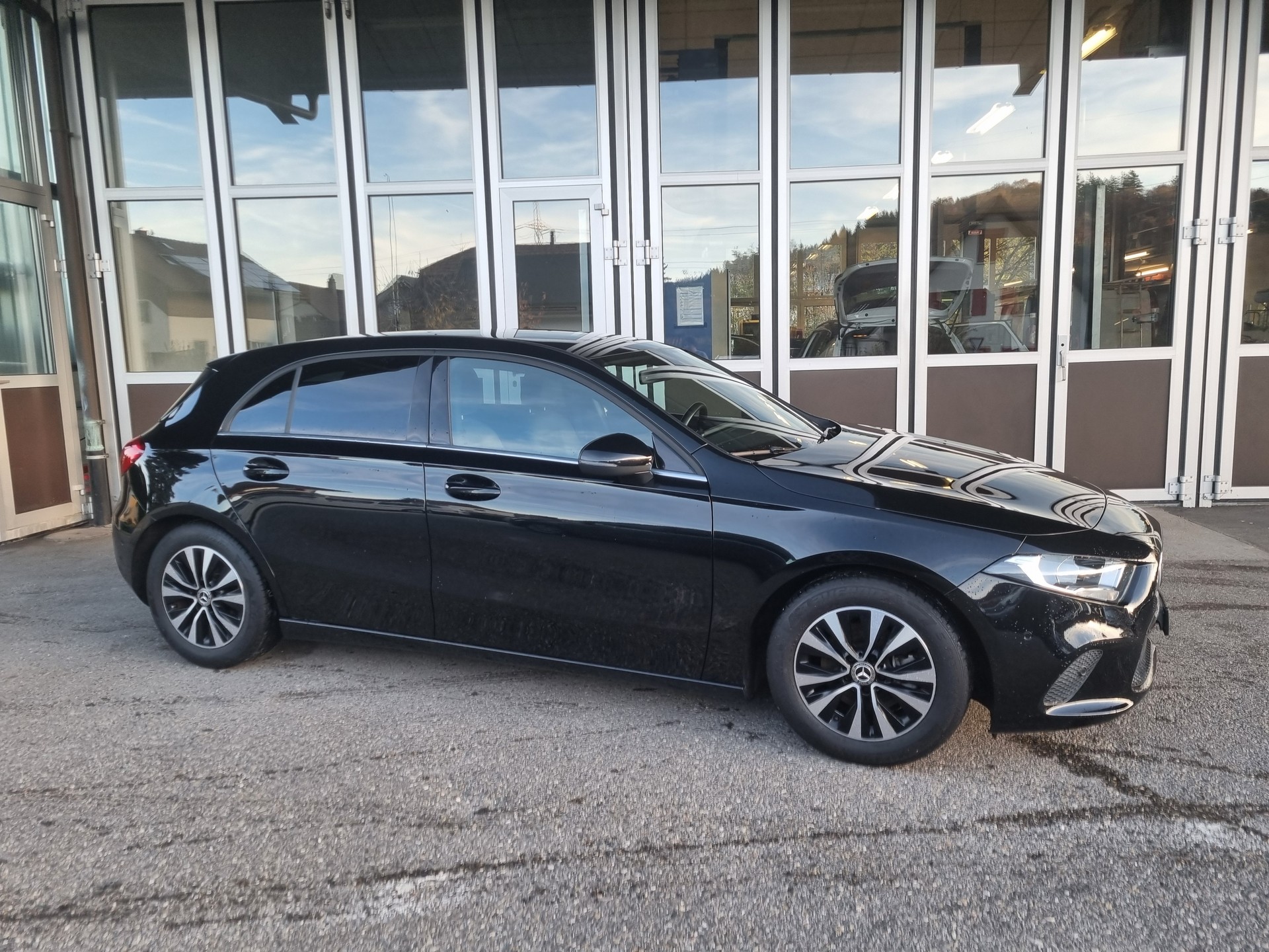 MERCEDES-BENZ A 160 SE Line-image-2