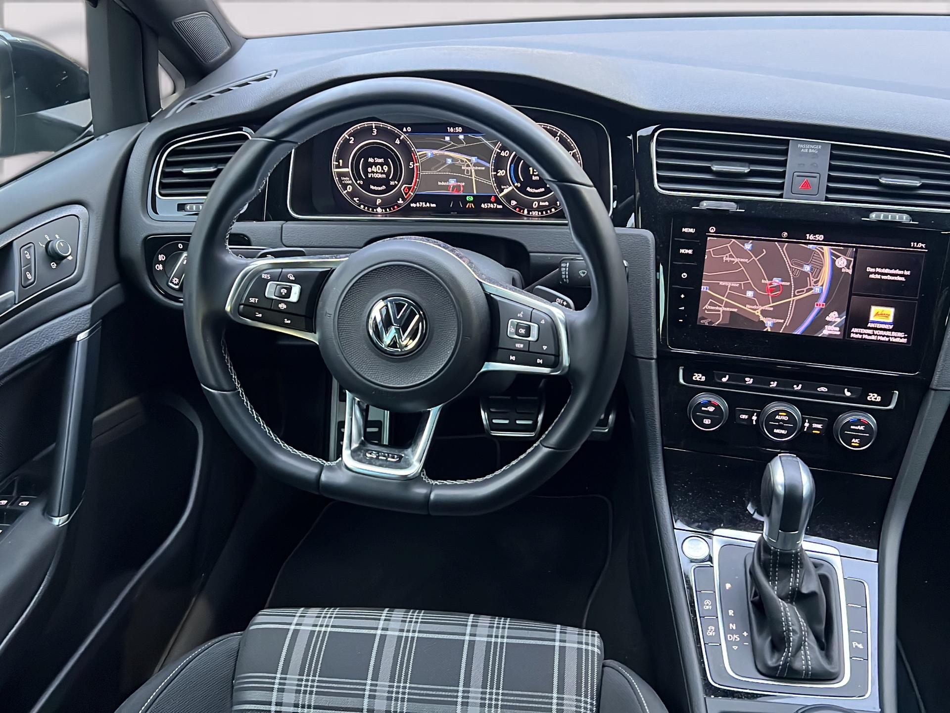 VW Golf VII 2.0 TDI GTD DSG-image-10