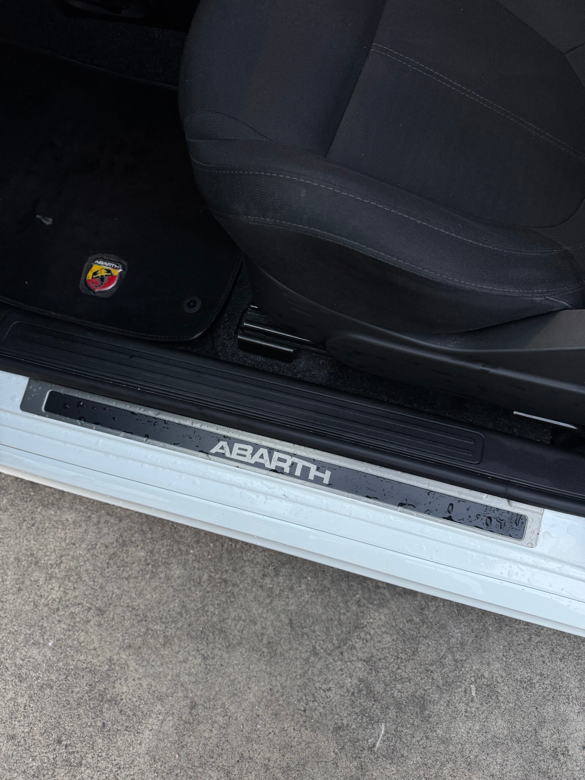 FIAT 595 1.4 16V Turbo Abarth-image-19