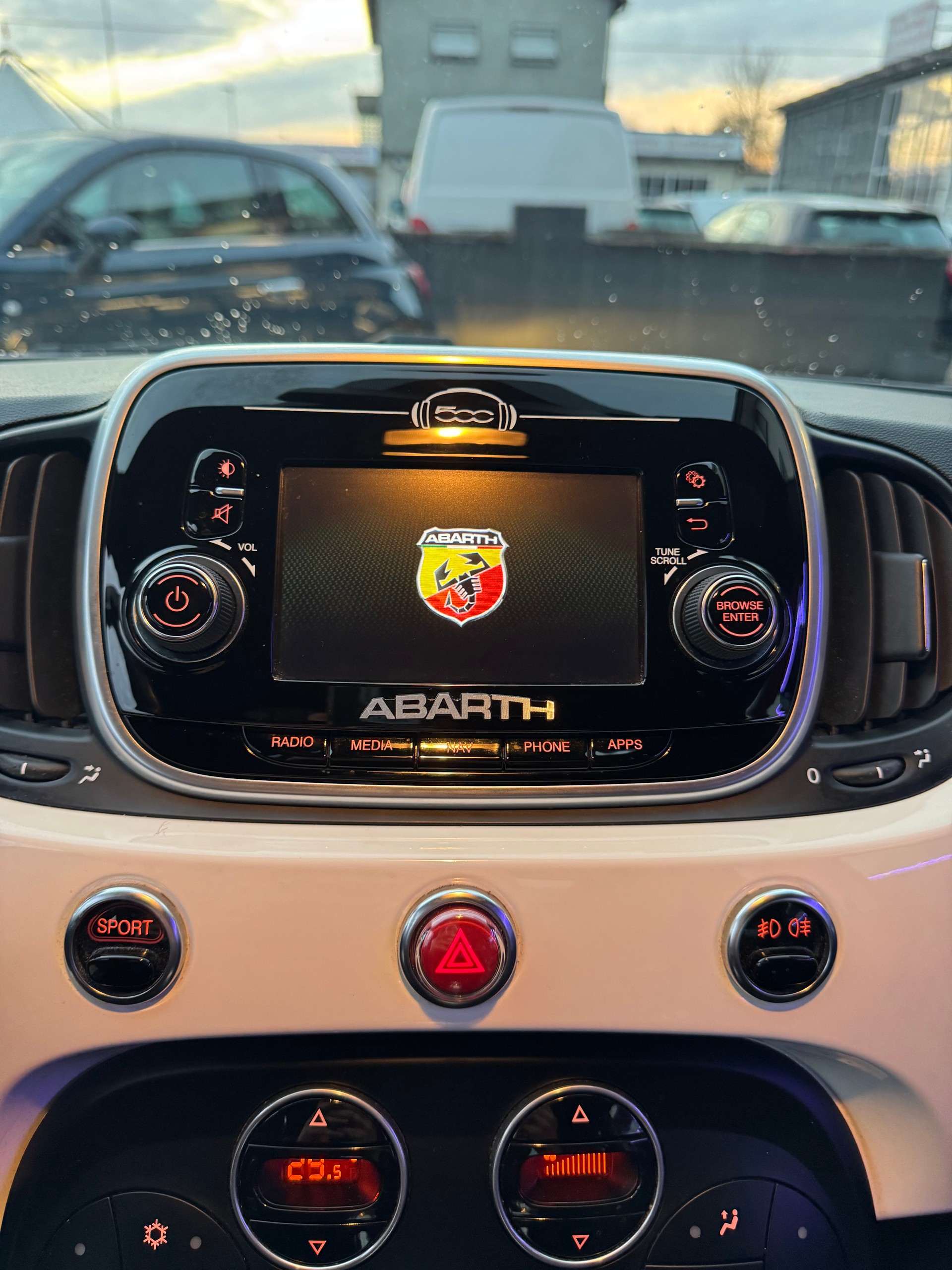 FIAT 595 1.4 16V Turbo Abarth-image-12