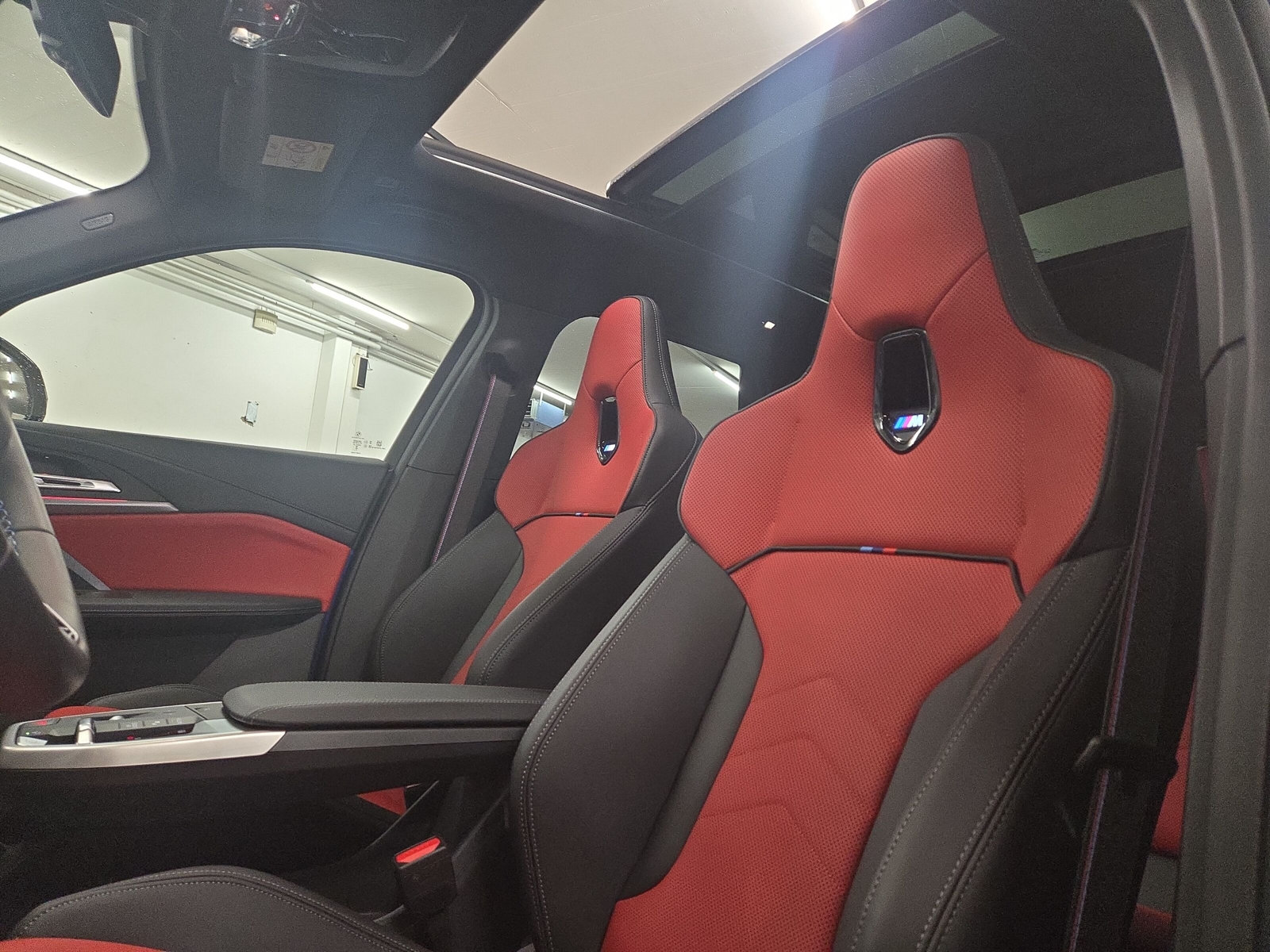 BMW X1 xDrive M35i-image-9