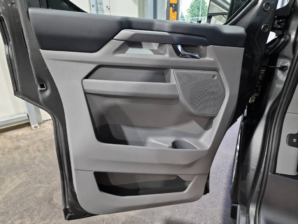 FORD Tourneo Custom Bus 320 L1 2.0 EcoBlue 170 PS Titanium 4x4-image-11