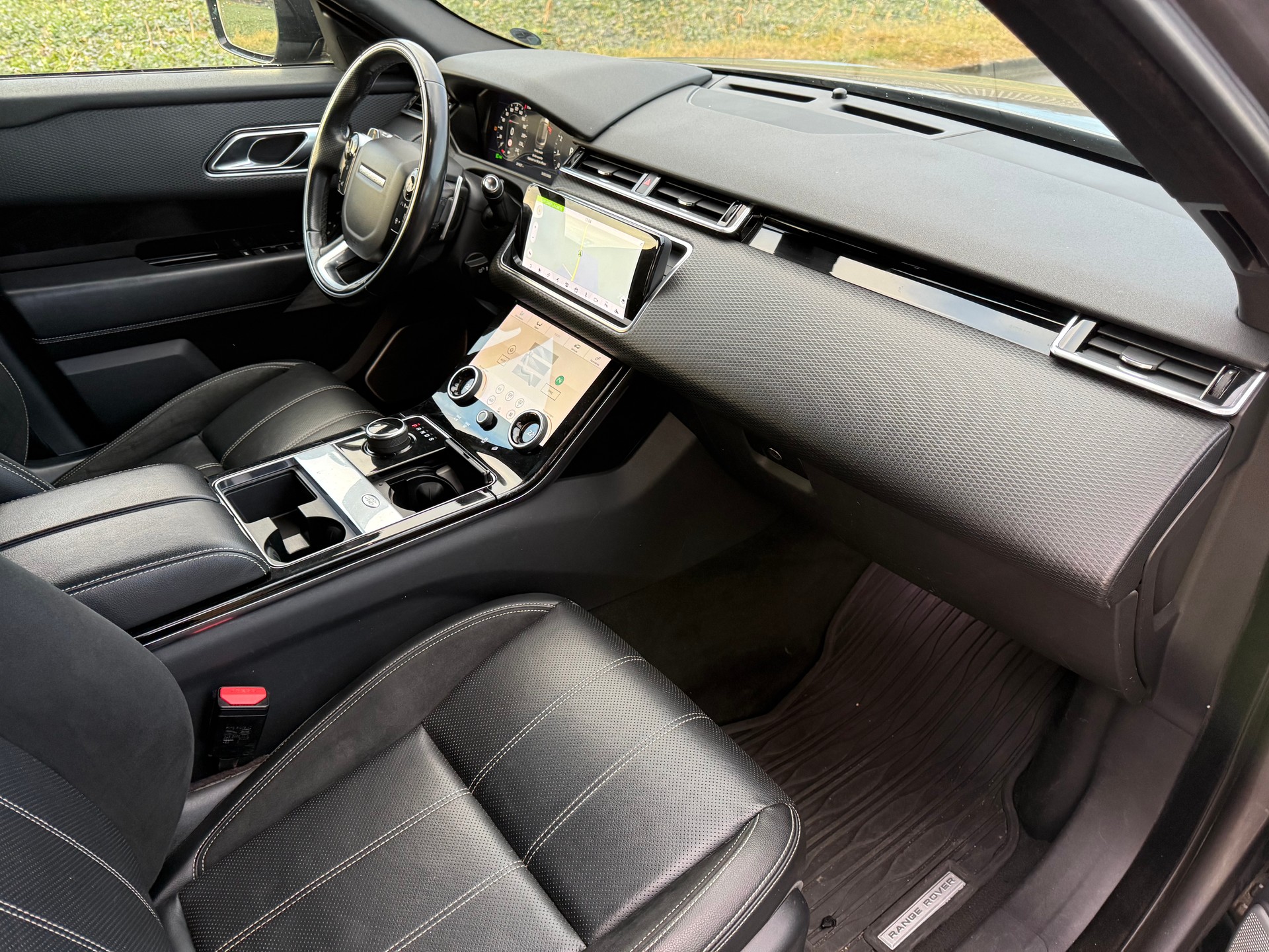 LAND ROVER Range Rover Velar R-Dynamic P 250 S Automatic-image-11