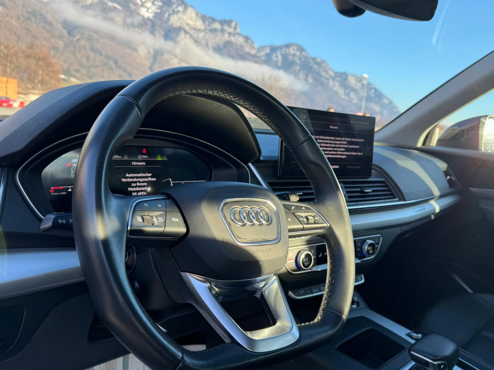 AUDI Q5 40 TDI advanced quattro S-tronic-image-16