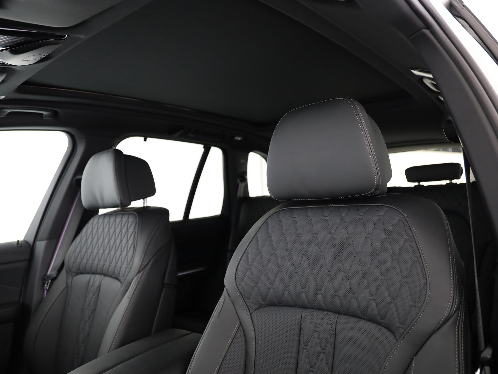 BMW X5 40i xDrive SAG-image-11
