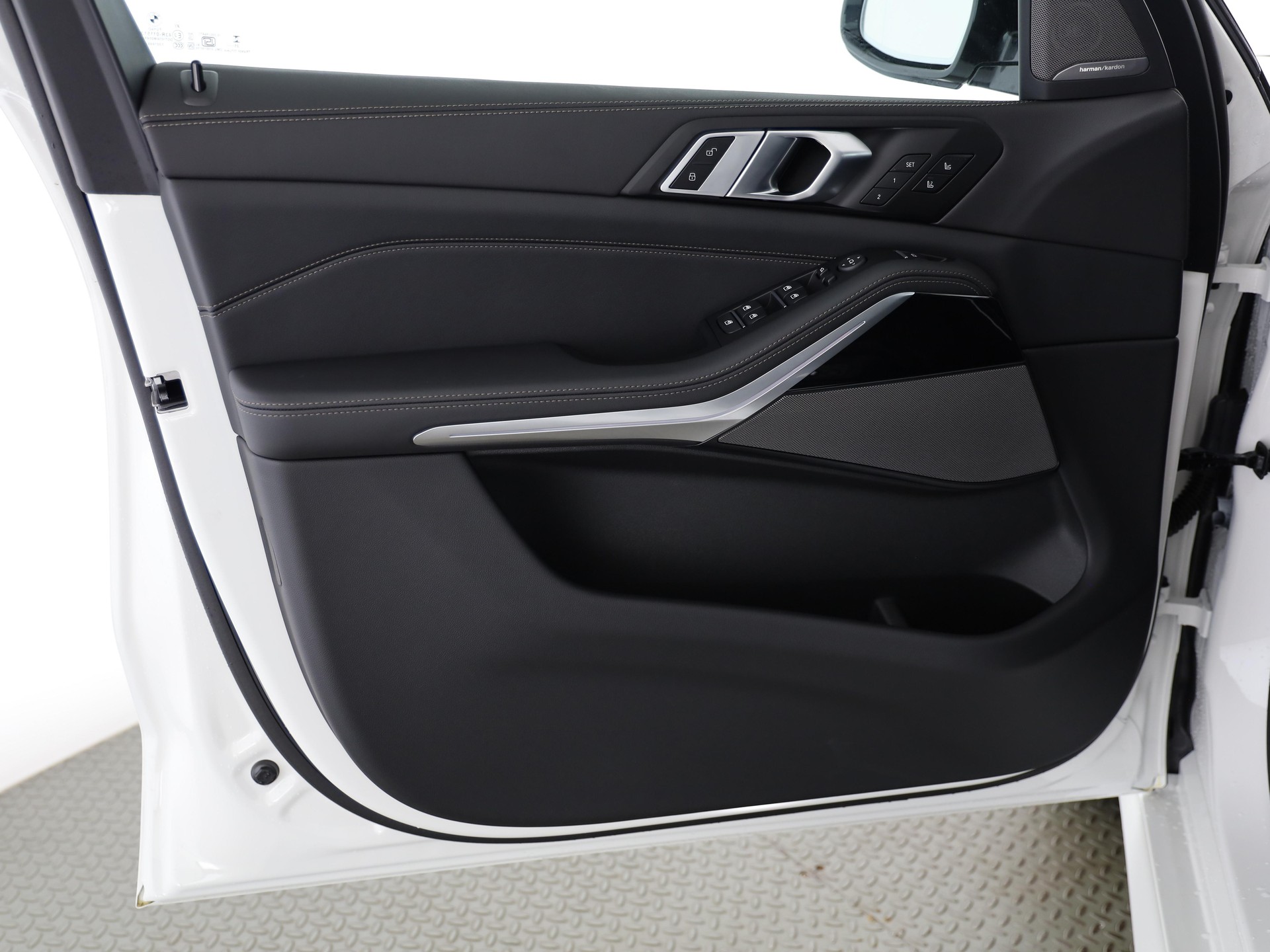 BMW X5 40i xDrive SAG-image-10
