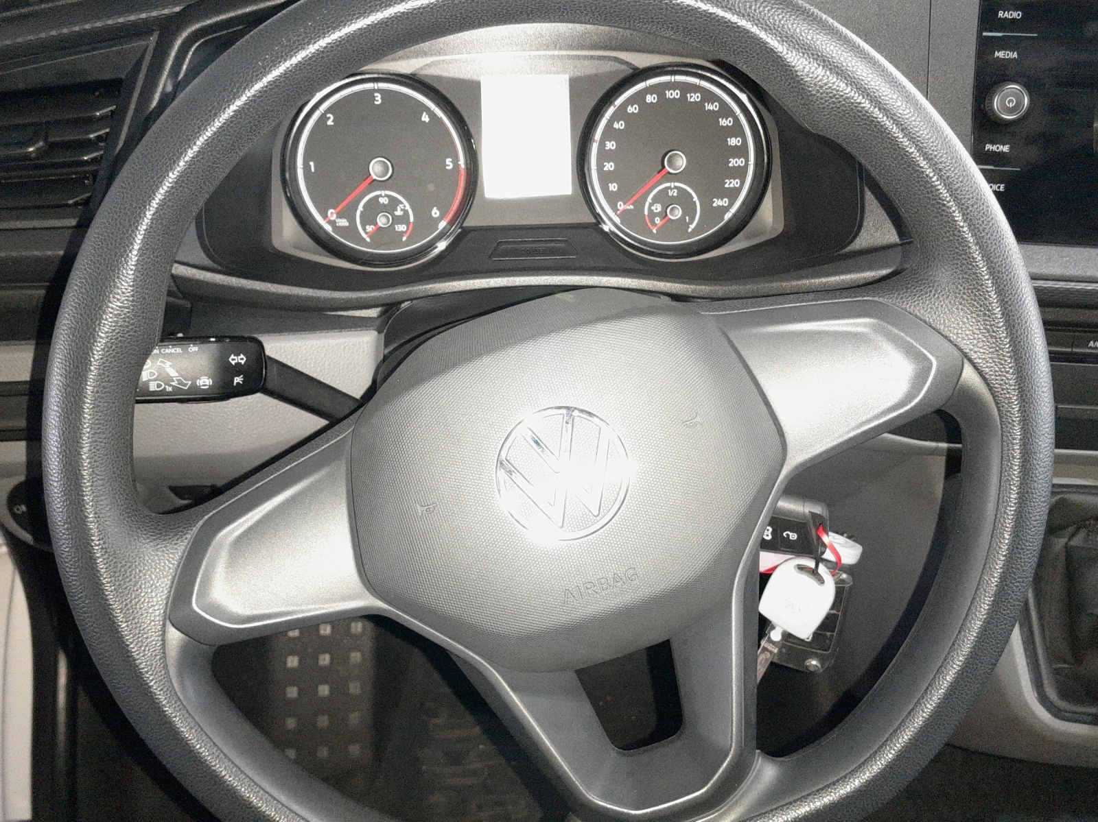 VW T6.1 2.0 TDI 4Motion-image-9