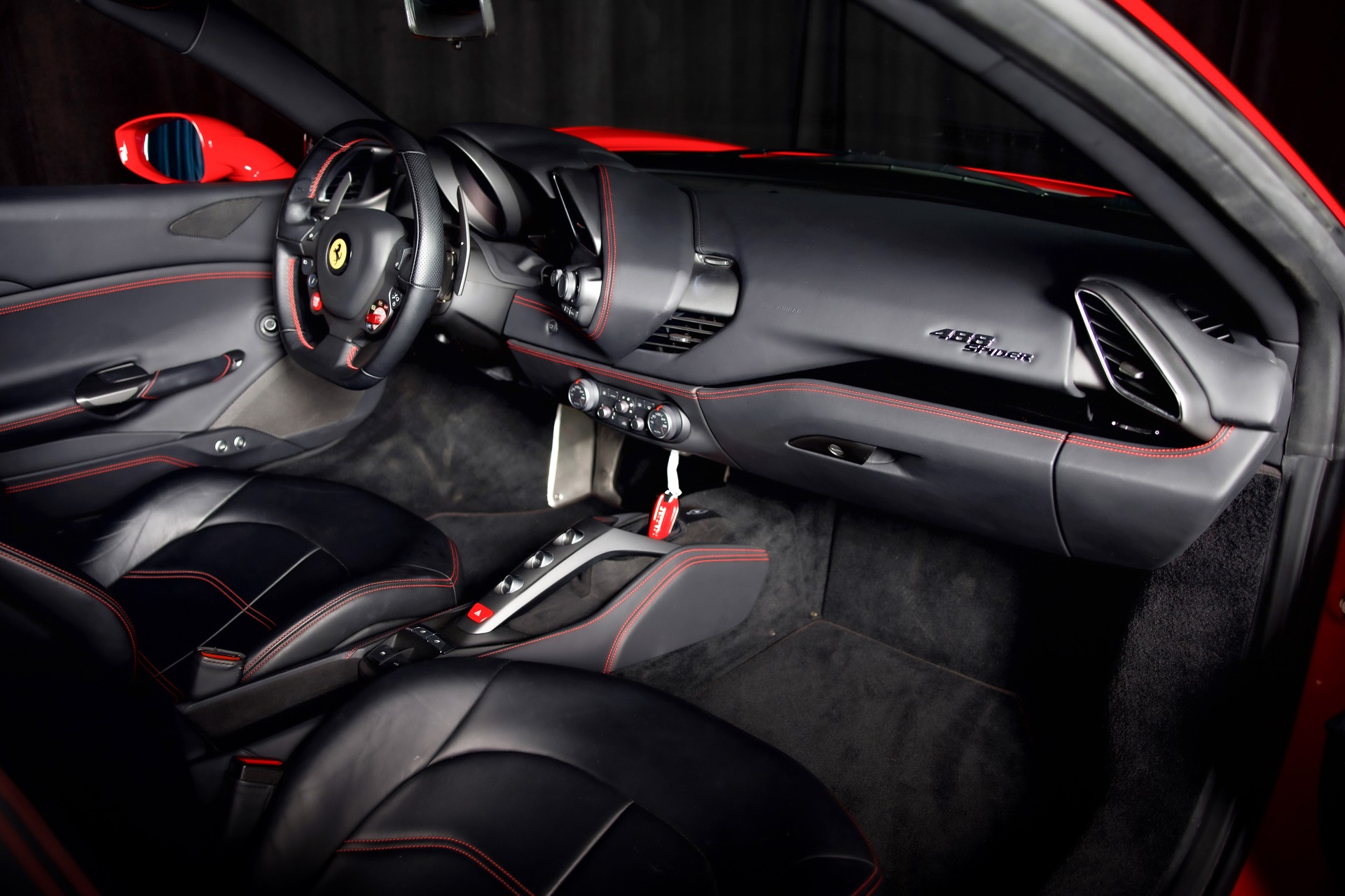 FERRARI 488 Spider 3.9 V8-image-9