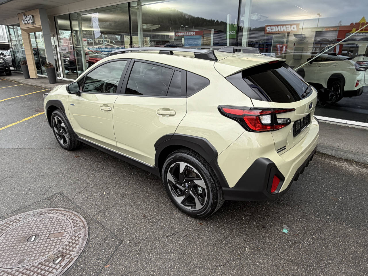 SUBARU Crosstrek 2.0i e-Boxer Swiss Plus-image-6