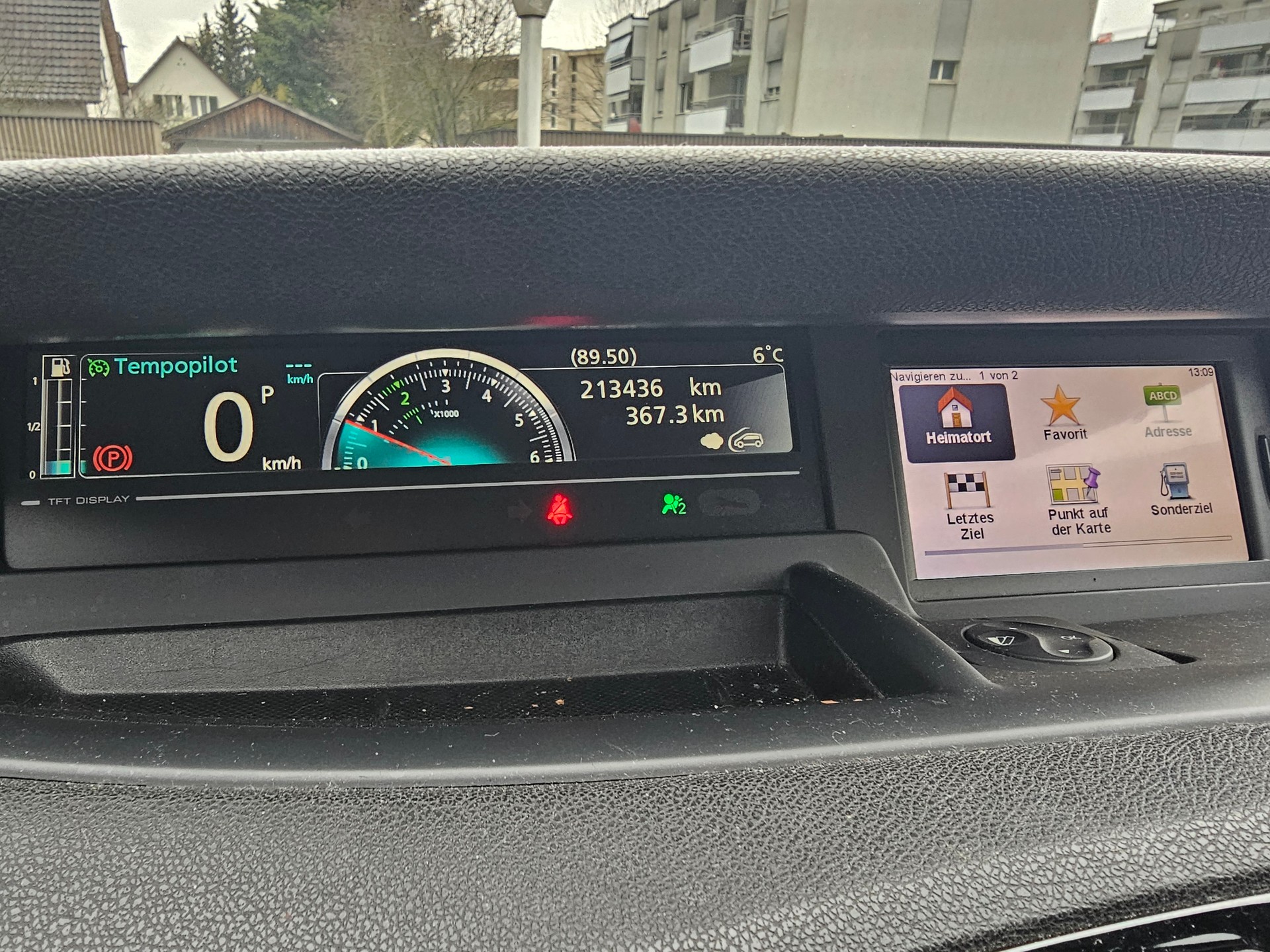 RENAULT Scénic 1.5 dCi Expression EDC-image-9