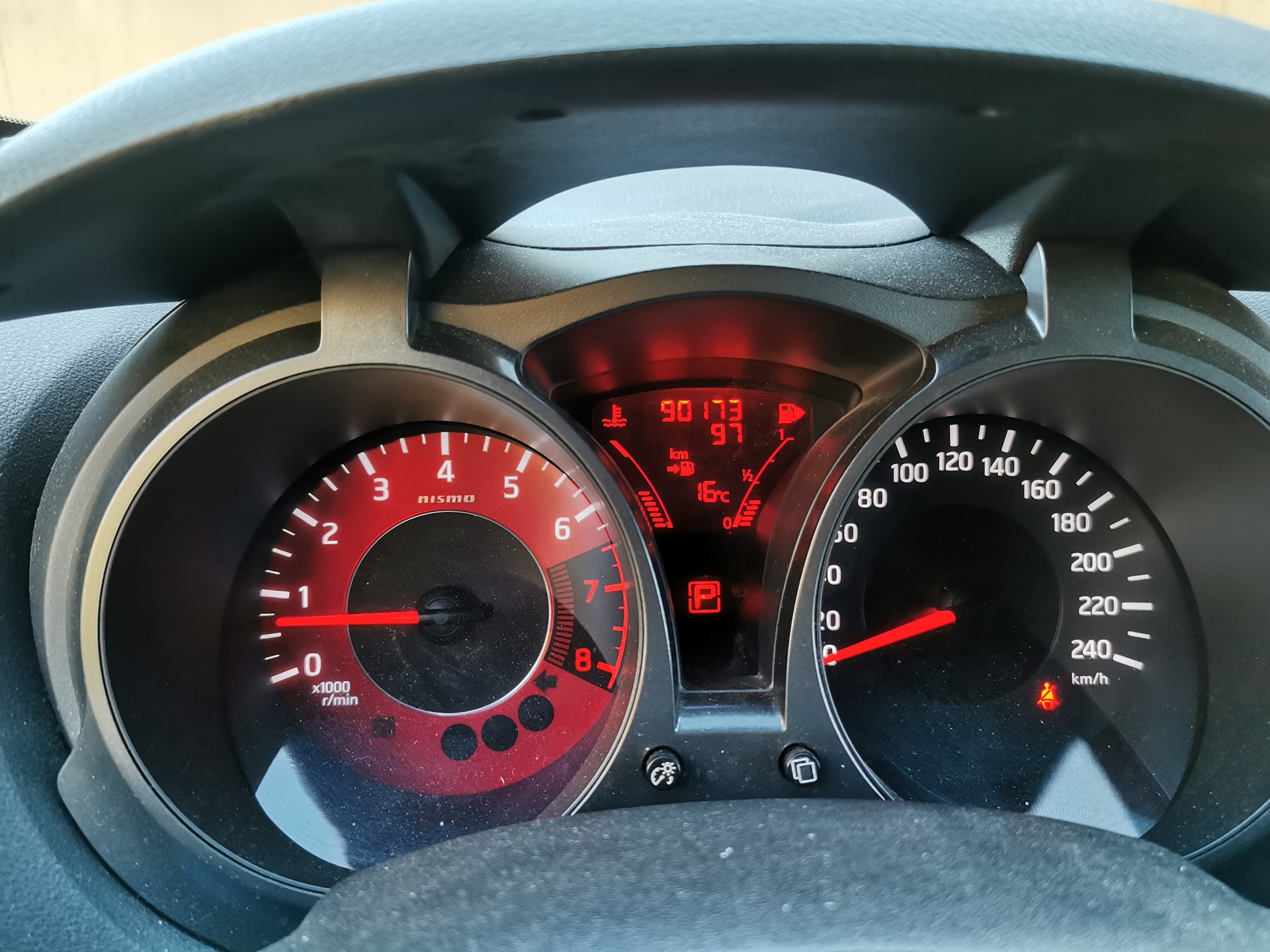 NISSAN Juke 1.6 DIG-T Nismo 4x4 Xtronic M-CVT-image-3