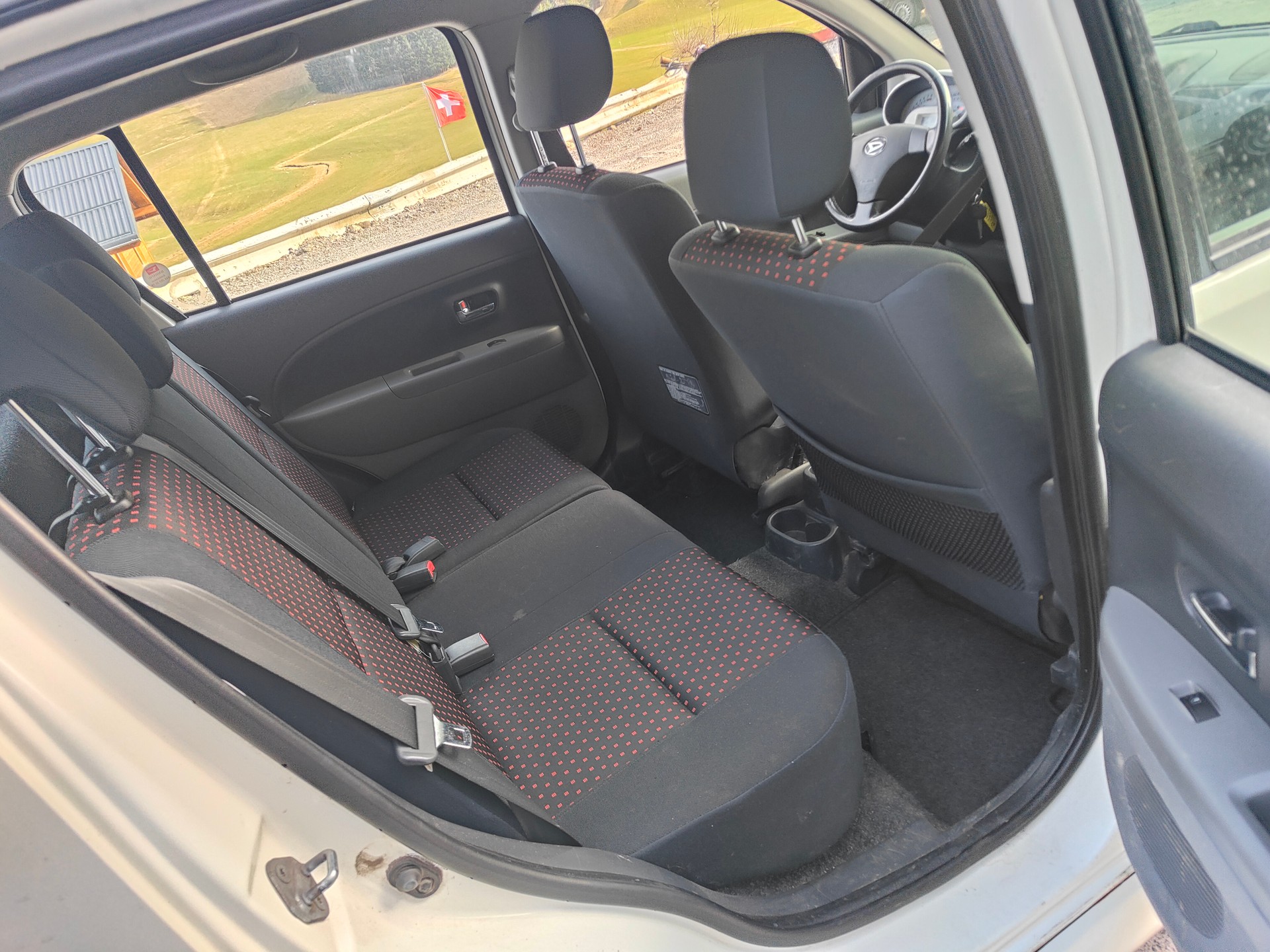 DAIHATSU Sirion 1.3 S eco-4WD-image-11