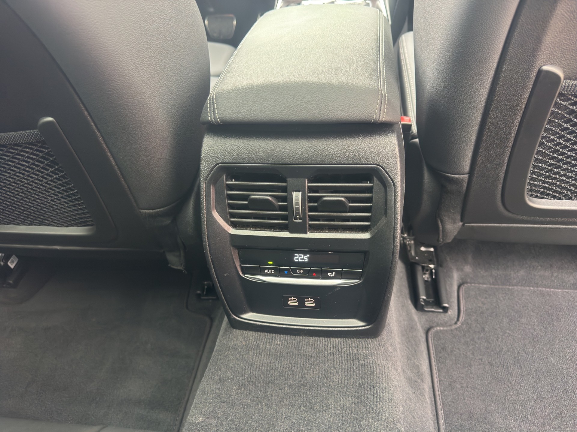 BMW 320d xDrive 48V Touring Steptronic M Sport Pro-image-22