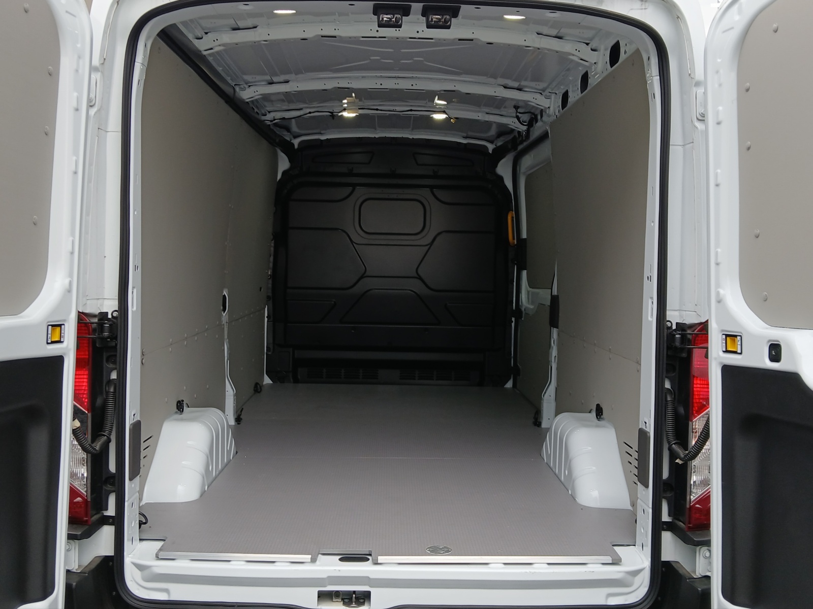 FORD Transit Van 350 L3H2 2.0 EcoBlue 165 Trend-image-10