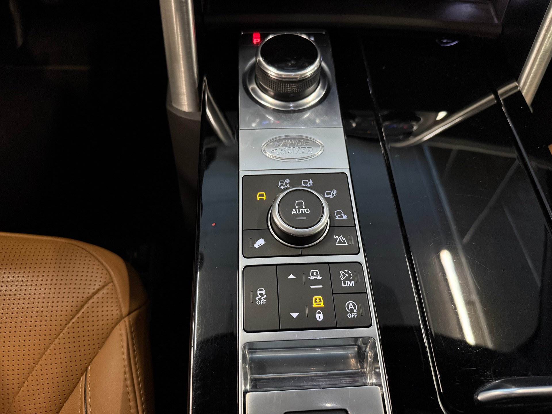 LAND ROVER Discovery 2.0 SD4 HSE Automatic-image-33