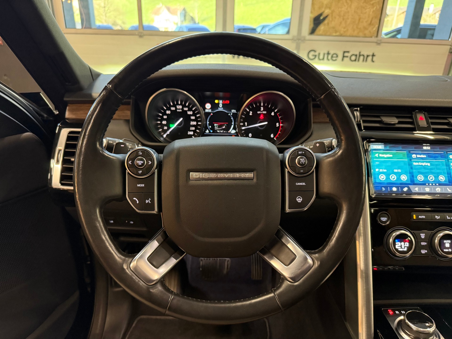 LAND ROVER Discovery 2.0 SD4 HSE Automatic-image-35