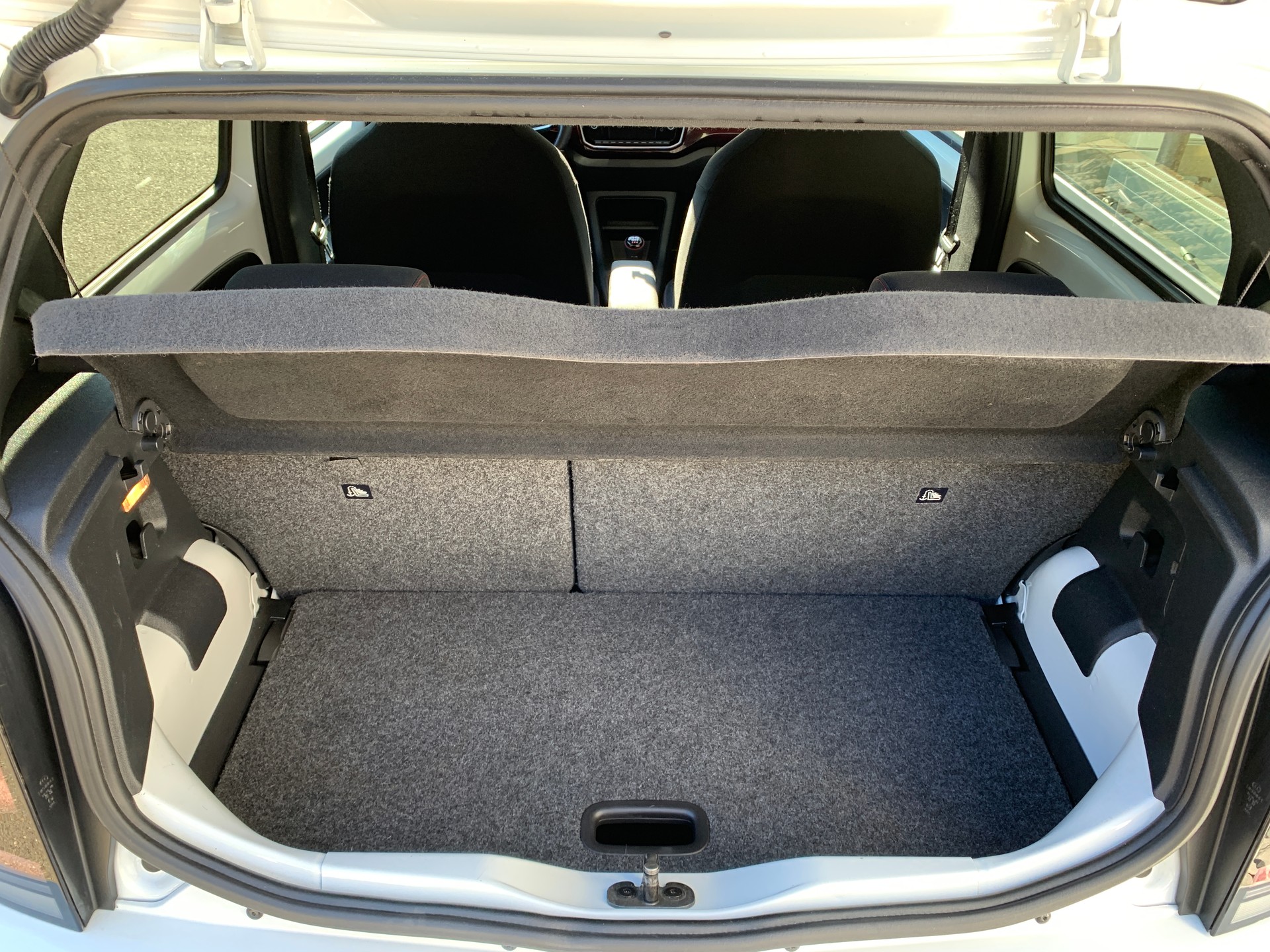 VW Up 1.0 TSI GTI-image-16