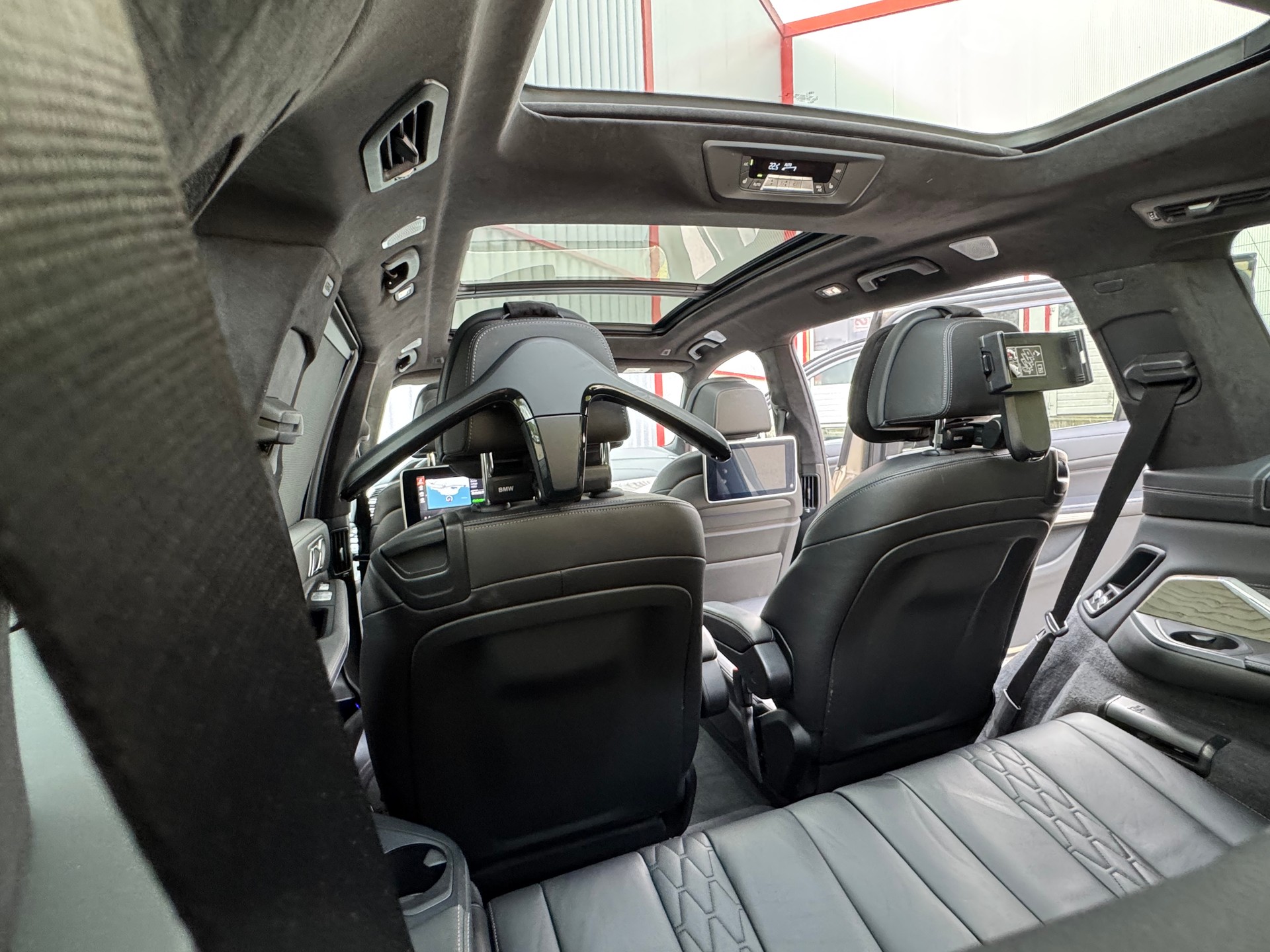 BMW X7 xDrive M50d Steptronic-image-14