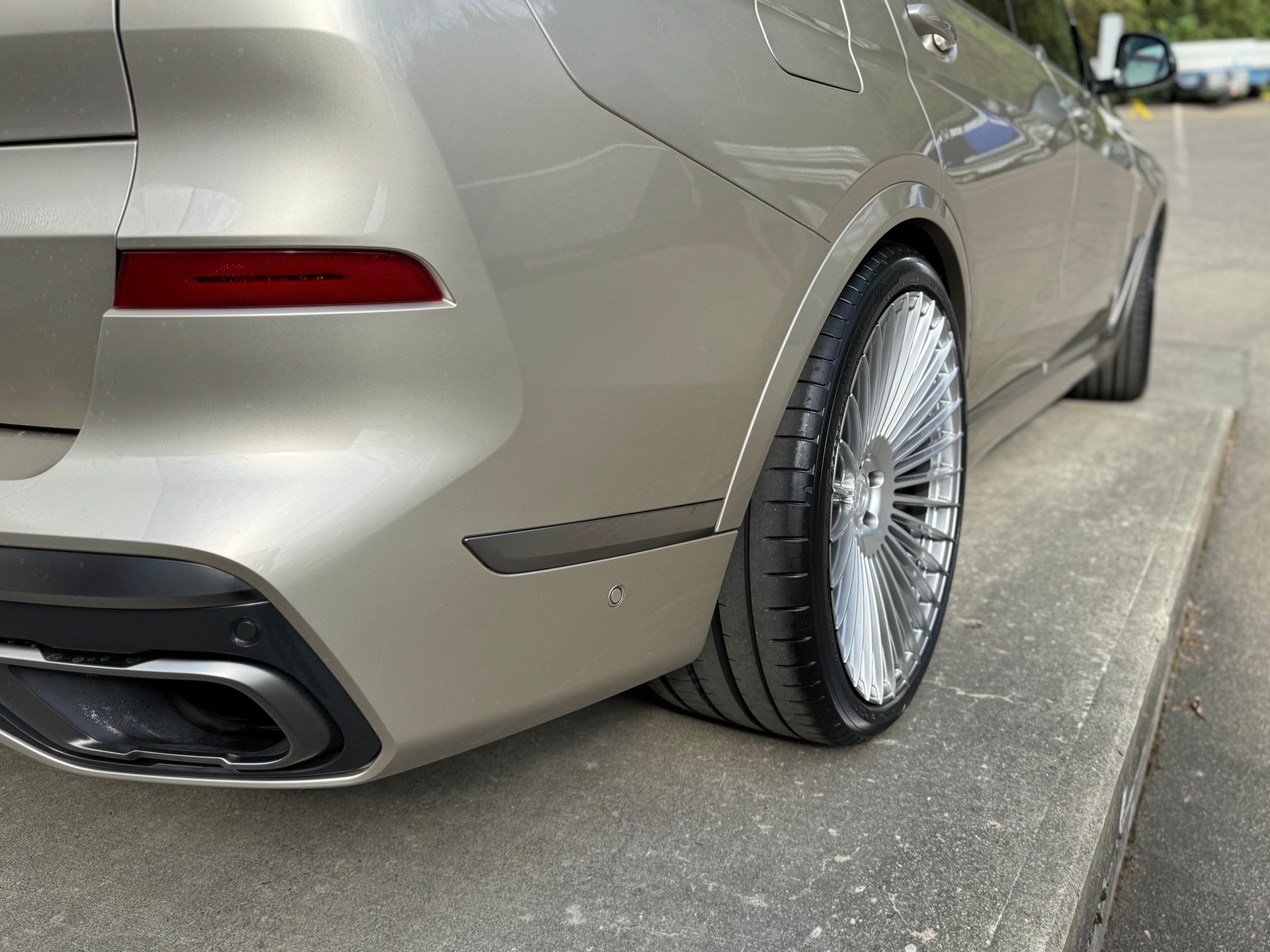 BMW X7 xDrive M50d Steptronic-image-9