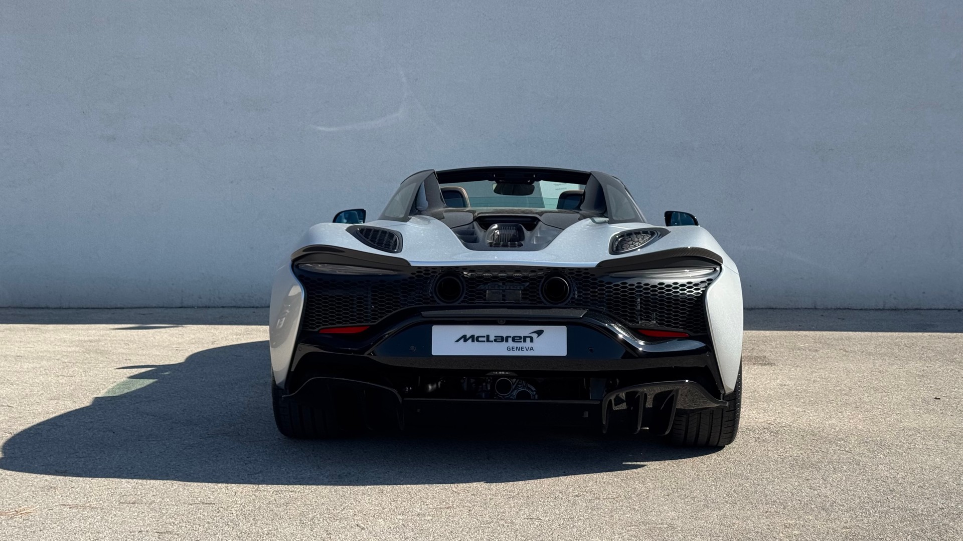 McLAREN Artura Spider-image-4