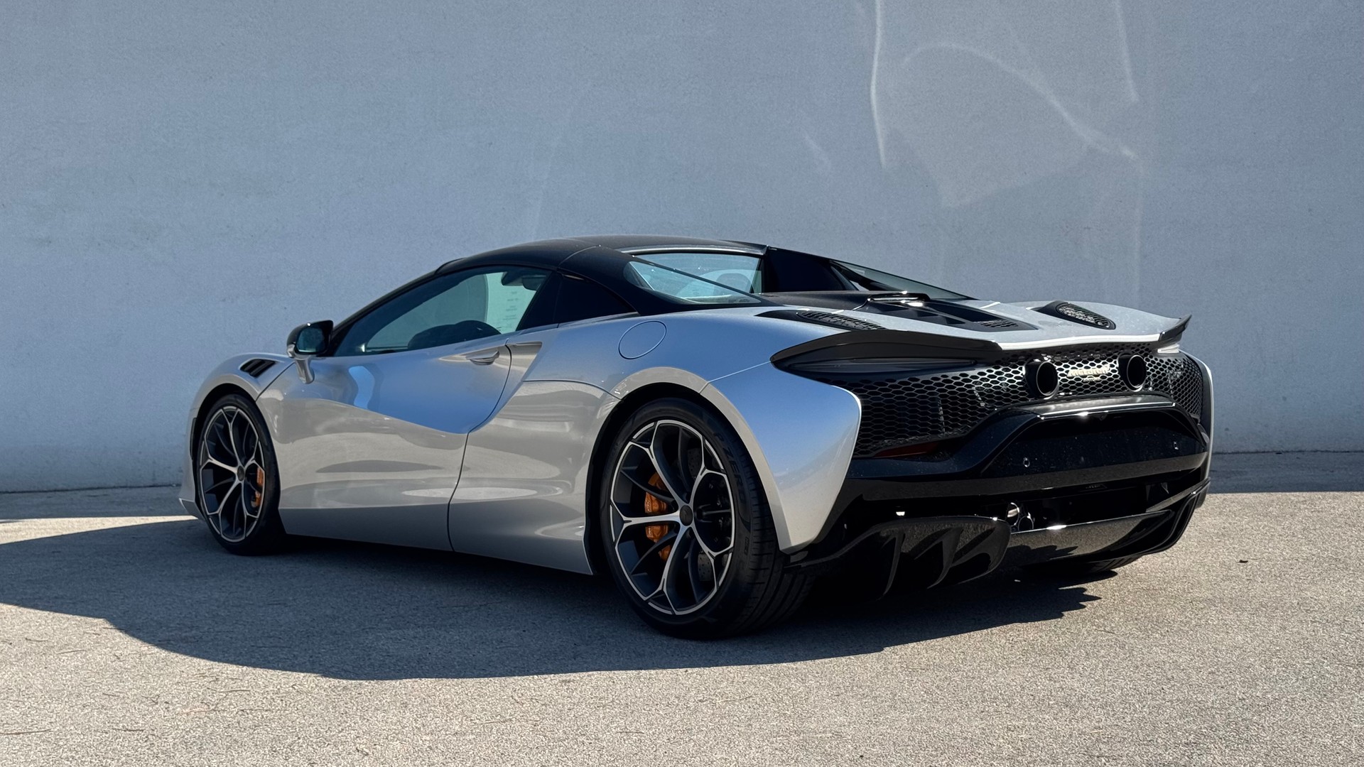 McLAREN Artura Spider-image-5