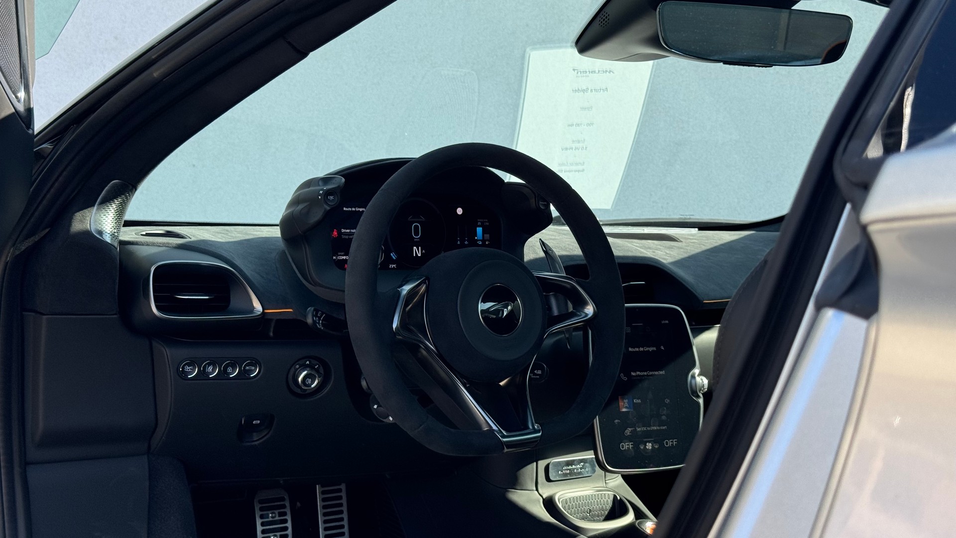 McLAREN Artura Spider-image-6
