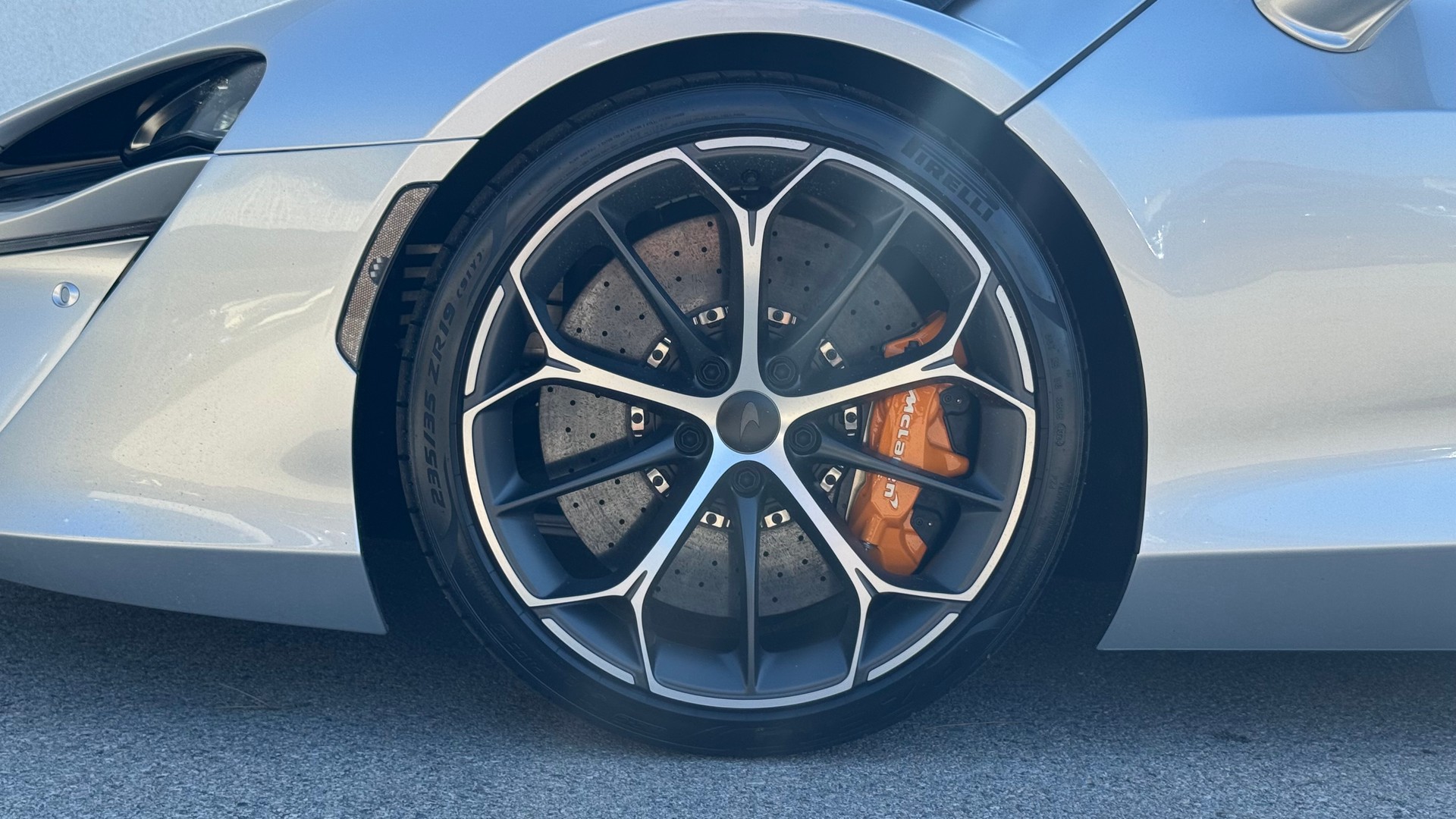 McLAREN Artura Spider-image-9