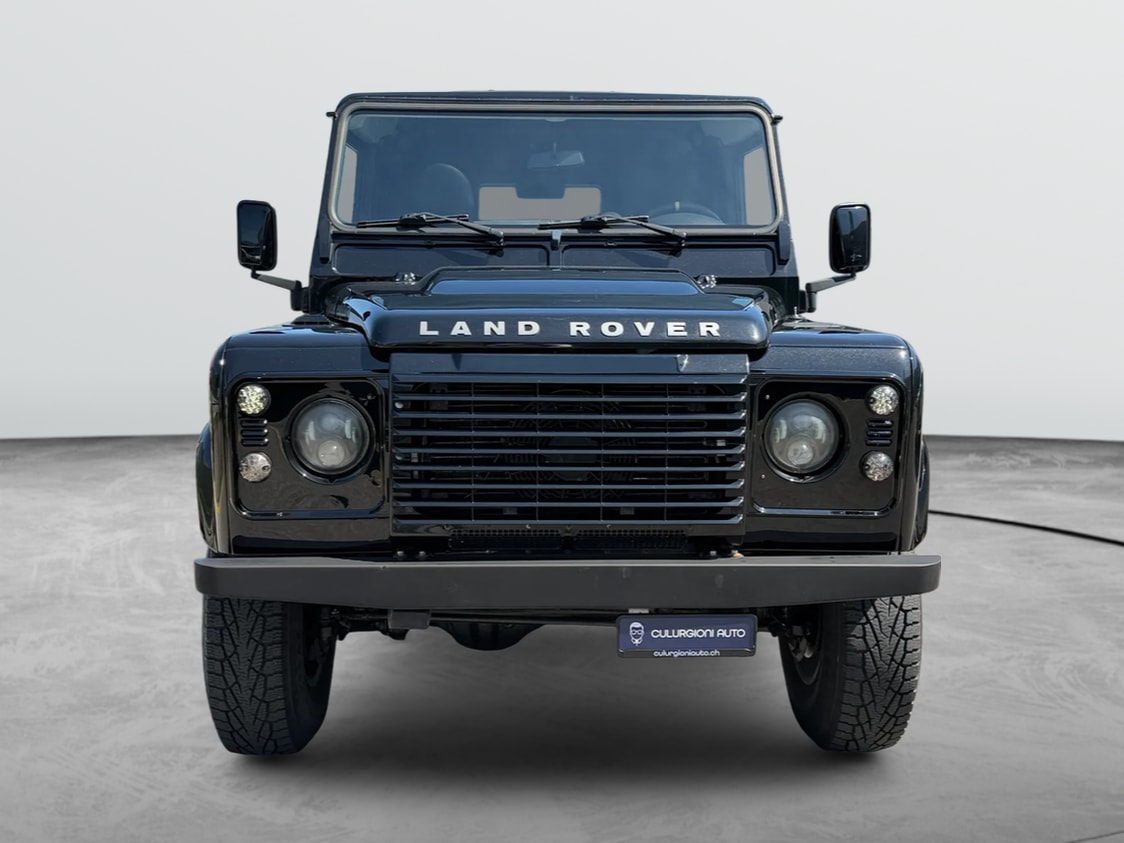 LAND ROVER Black Edition 110-image-1