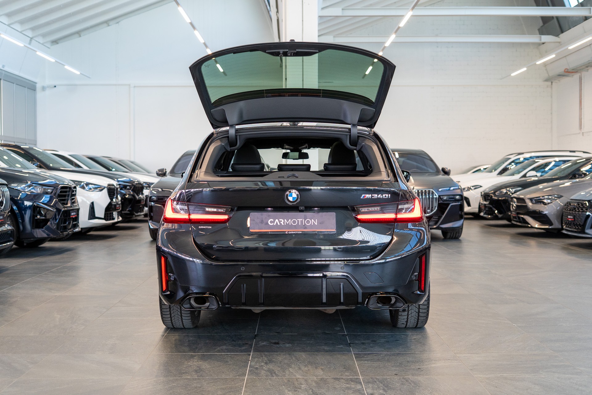 BMW M340i xDrive Touring / LCI / Panorama / 360°Kamera-image-6