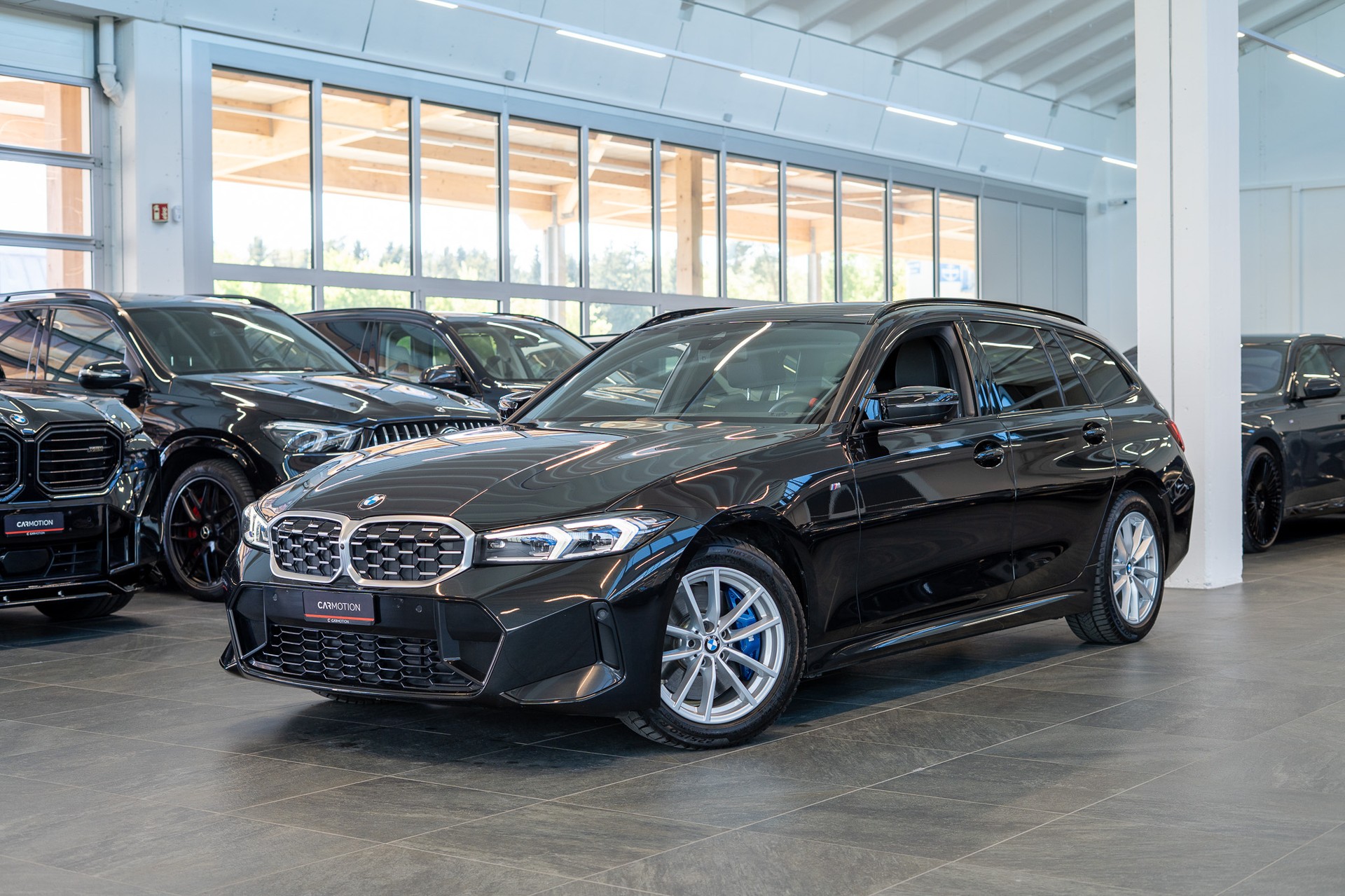 BMW M340i xDrive Touring / LCI / Panorama / 360°Kamera-image-0