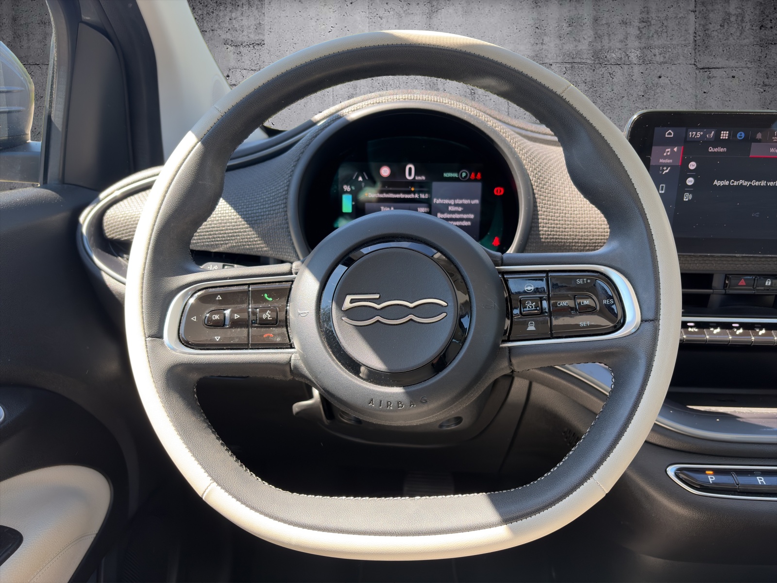 FIAT 500 electric 87 kW La Prima-image-11