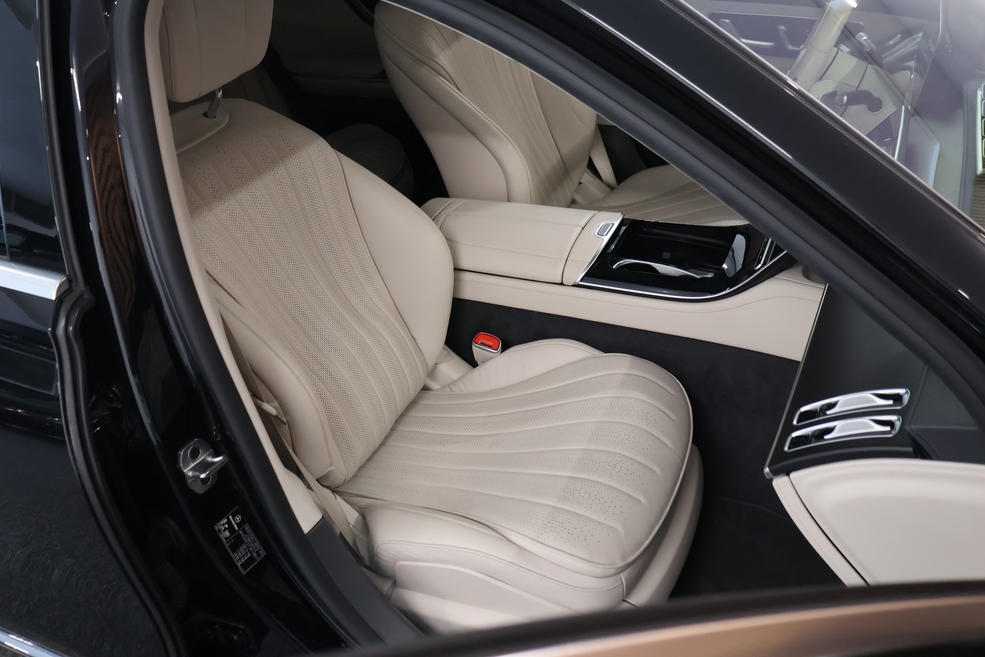 MERCEDES-BENZ S 350 d L 4Matic 9G-Tronic-image-15