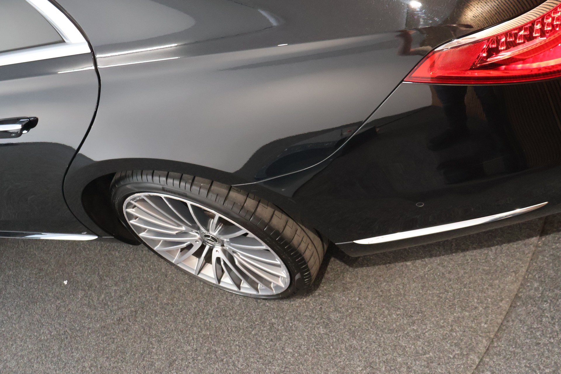 MERCEDES-BENZ S 350 d L 4Matic 9G-Tronic-image-30