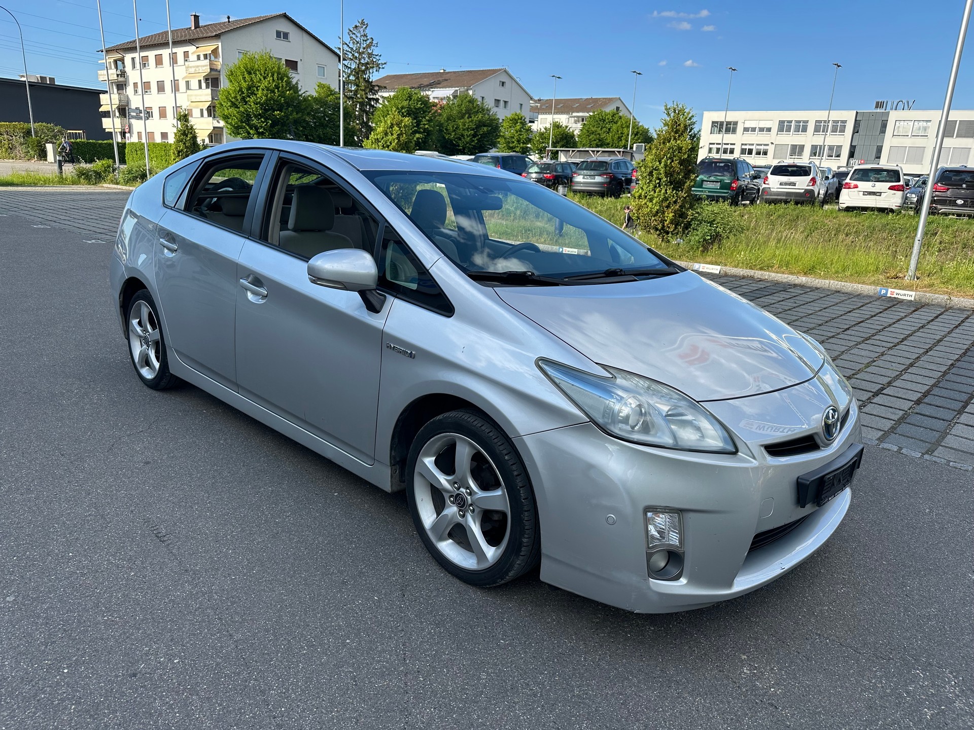 TOYOTA Prius 1.8 16V HSD Sol Premium-image-2
