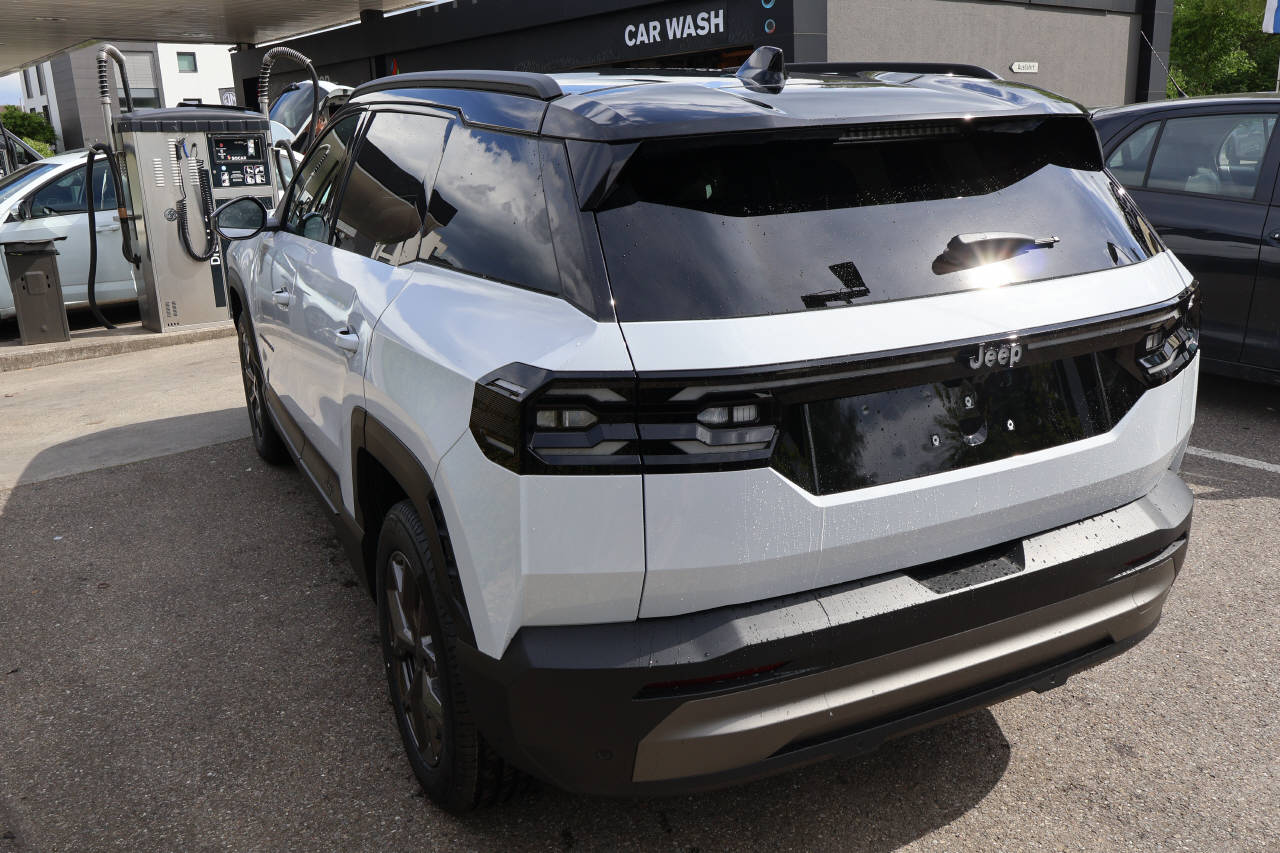 JEEP Compass 1.2 MHEV First Edition-image-5